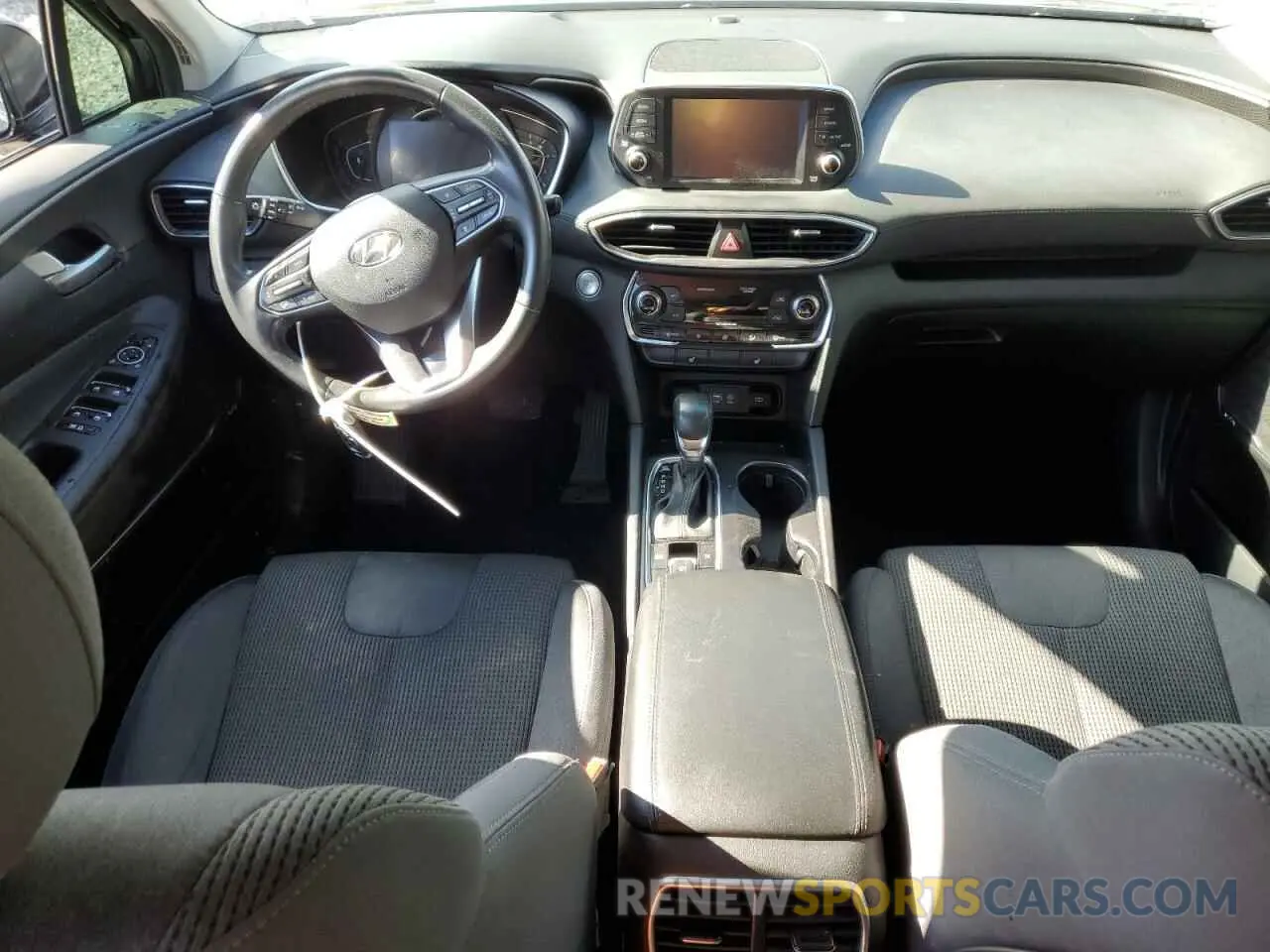 8 Photograph of a damaged car 5NMS33AD3KH025786 HYUNDAI SANTA FE 2019