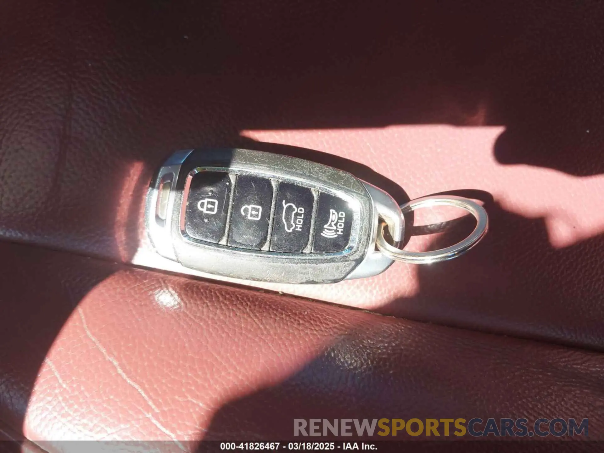 11 Photograph of a damaged car 5NMS33AD4KH046114 HYUNDAI SANTA FE 2019
