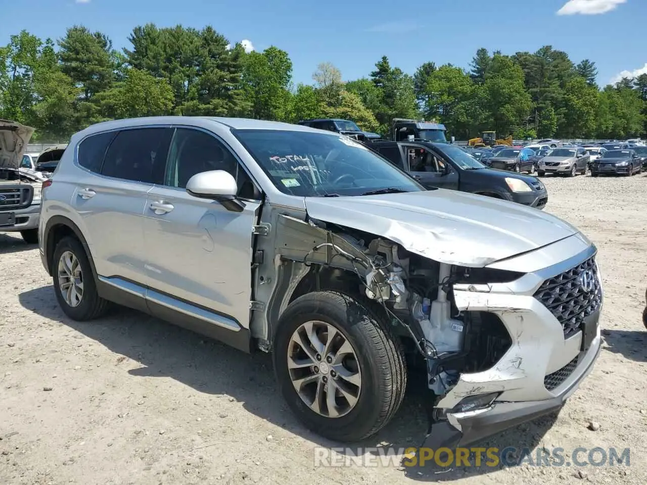 4 Photograph of a damaged car 5NMS33AD4KH048655 HYUNDAI SANTA FE 2019