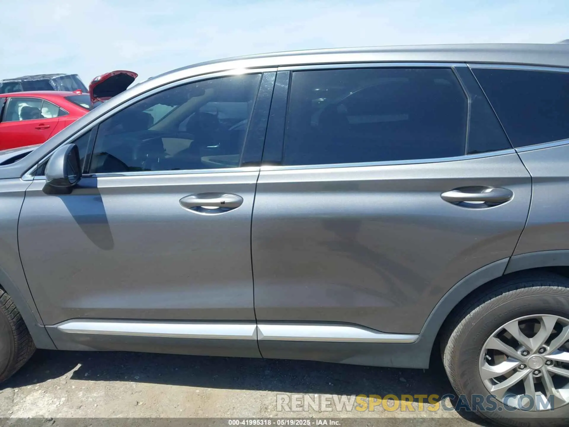14 Photograph of a damaged car 5NMS33AD5KH048440 HYUNDAI SANTA FE 2019