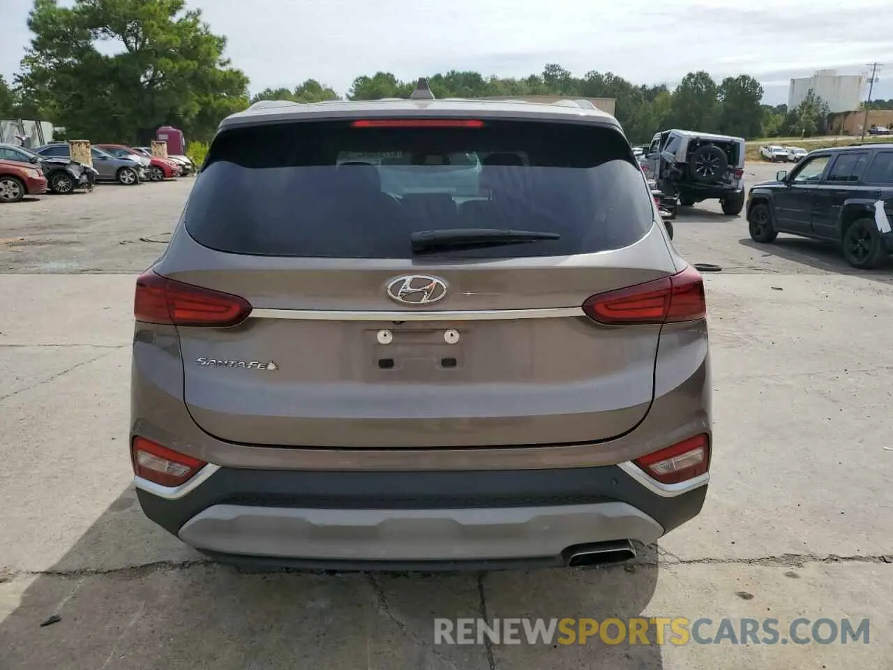 6 Photograph of a damaged car 5NMS33AD6KH006178 HYUNDAI SANTA FE 2019