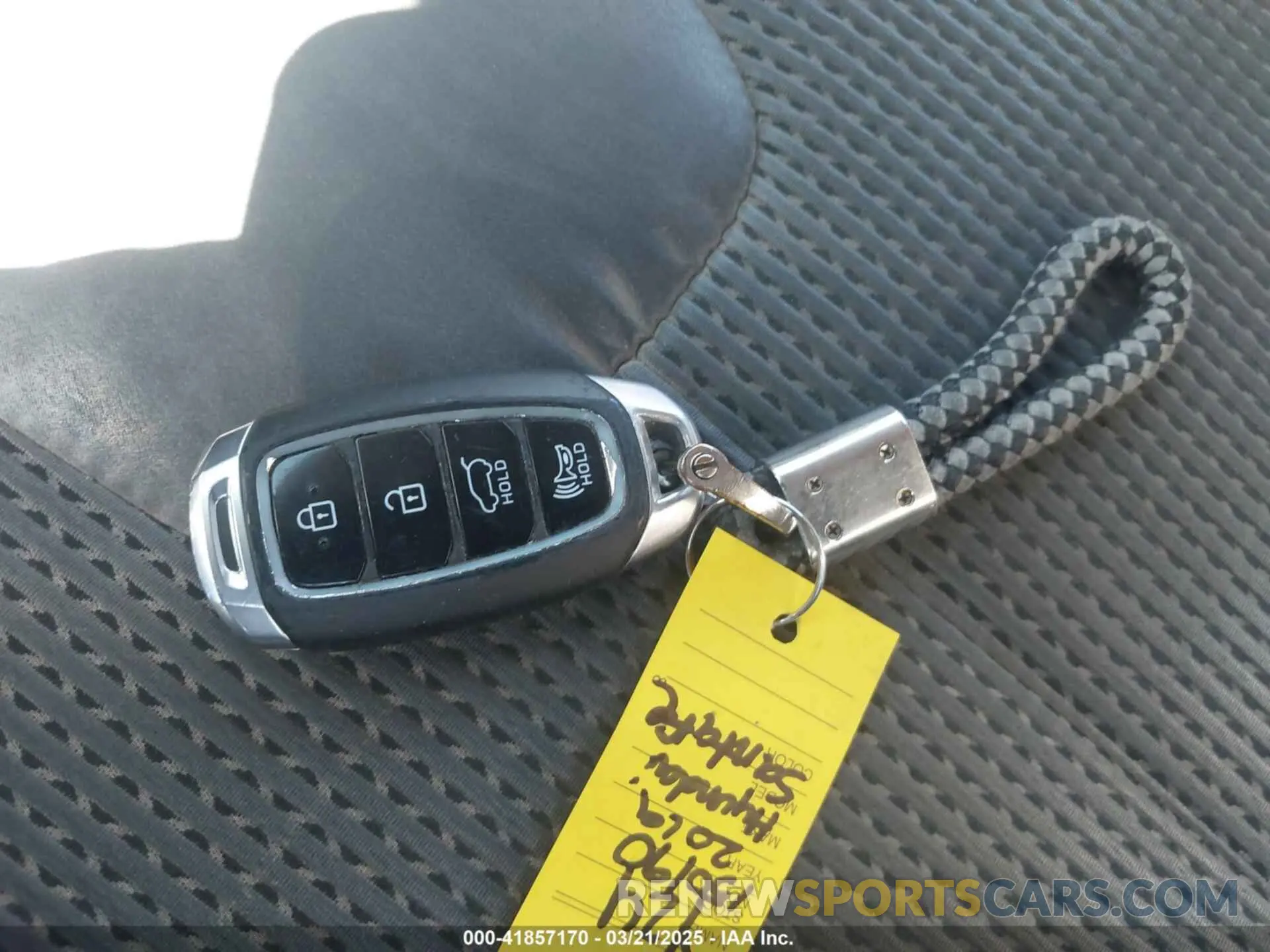 11 Photograph of a damaged car 5NMS33AD7KH113627 HYUNDAI SANTA FE 2019