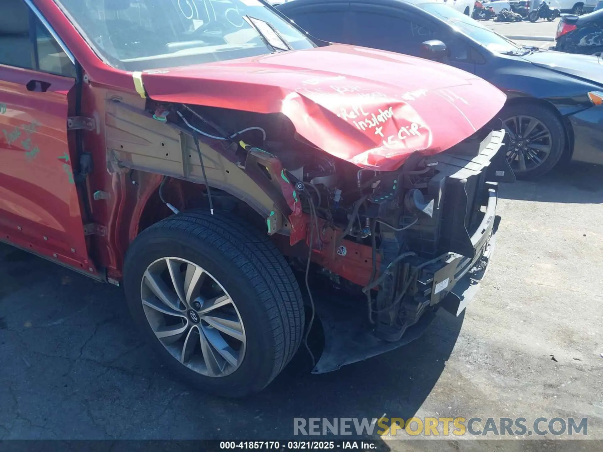 21 Photograph of a damaged car 5NMS33AD7KH113627 HYUNDAI SANTA FE 2019
