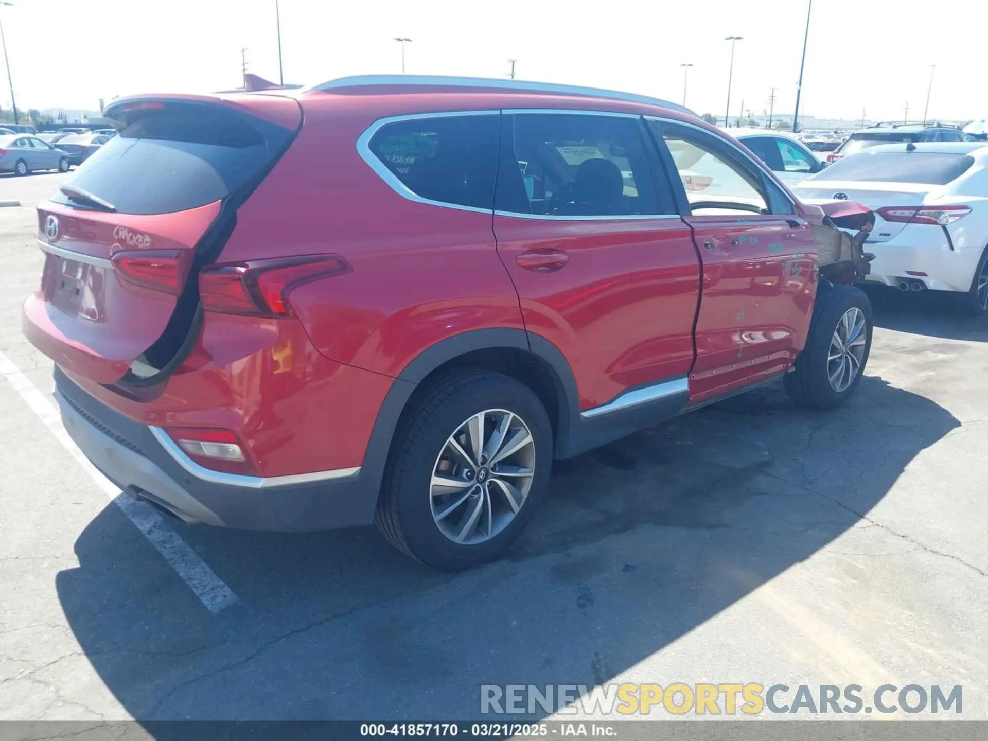 4 Photograph of a damaged car 5NMS33AD7KH113627 HYUNDAI SANTA FE 2019