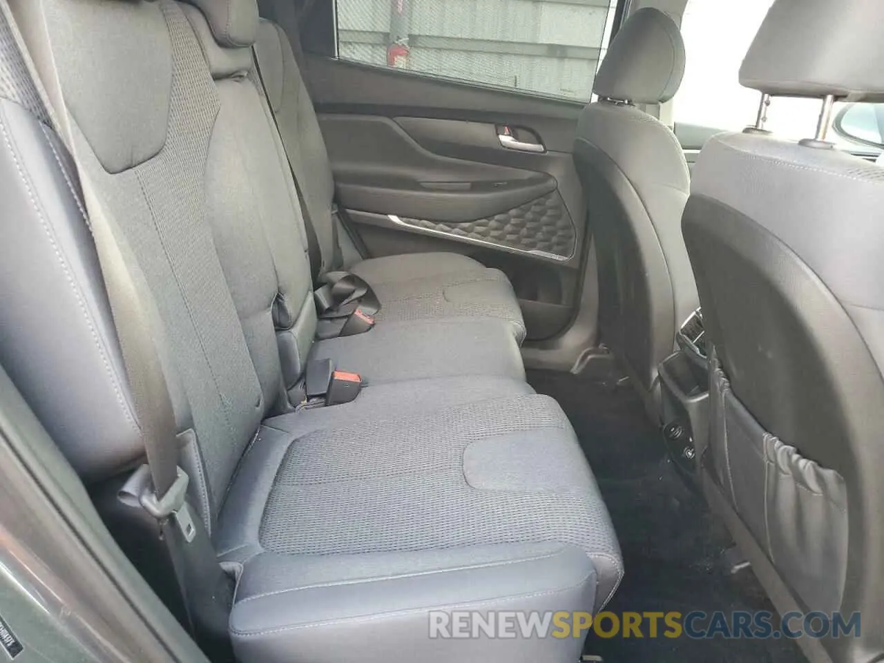 11 Photograph of a damaged car 5NMS33AD7KH114373 HYUNDAI SANTA FE 2019