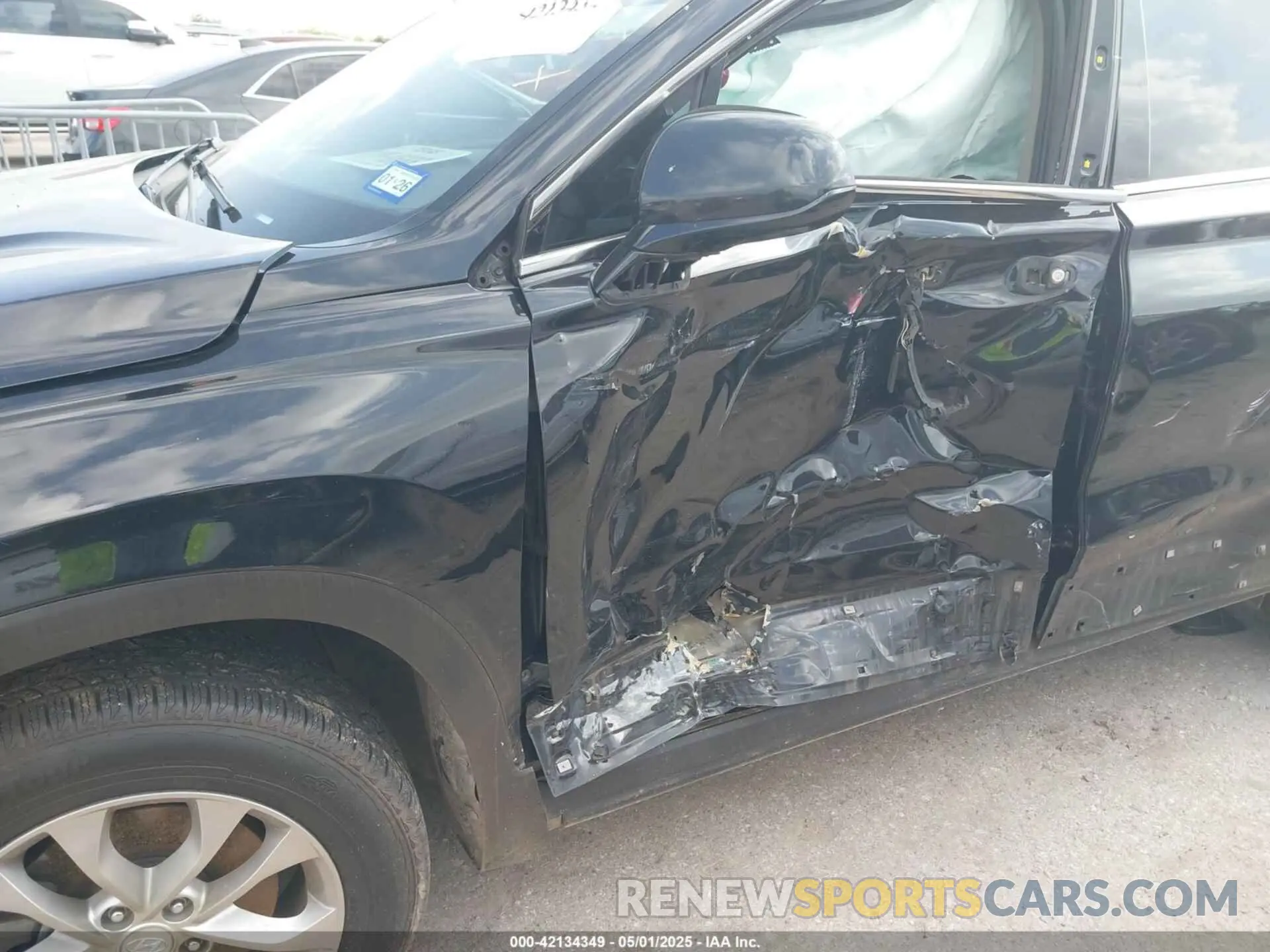 6 Photograph of a damaged car 5NMS33AD8KH006327 HYUNDAI SANTA FE 2019