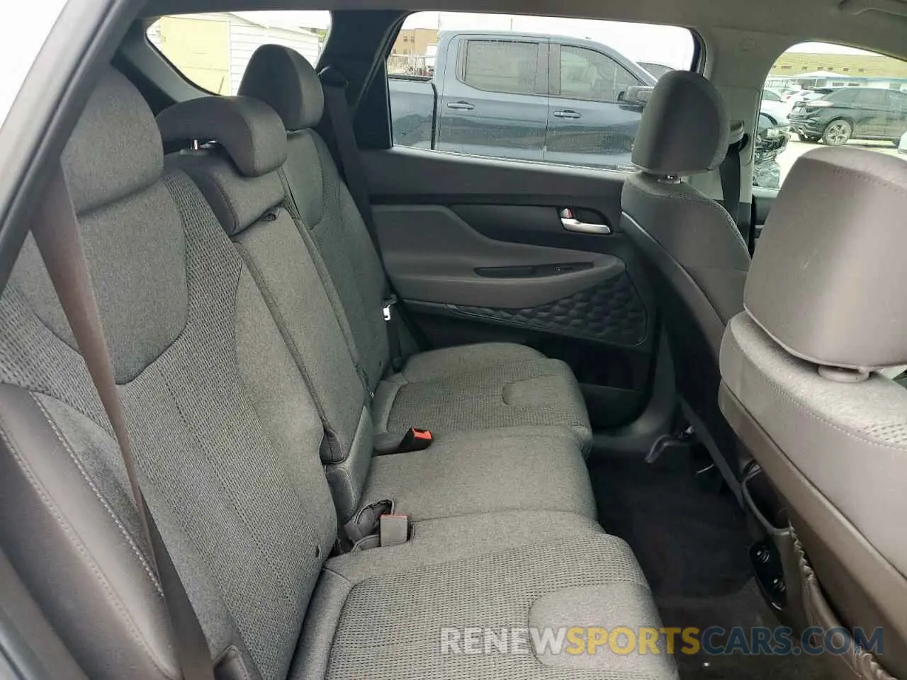11 Photograph of a damaged car 5NMS33AD9KH110180 HYUNDAI SANTA FE 2019