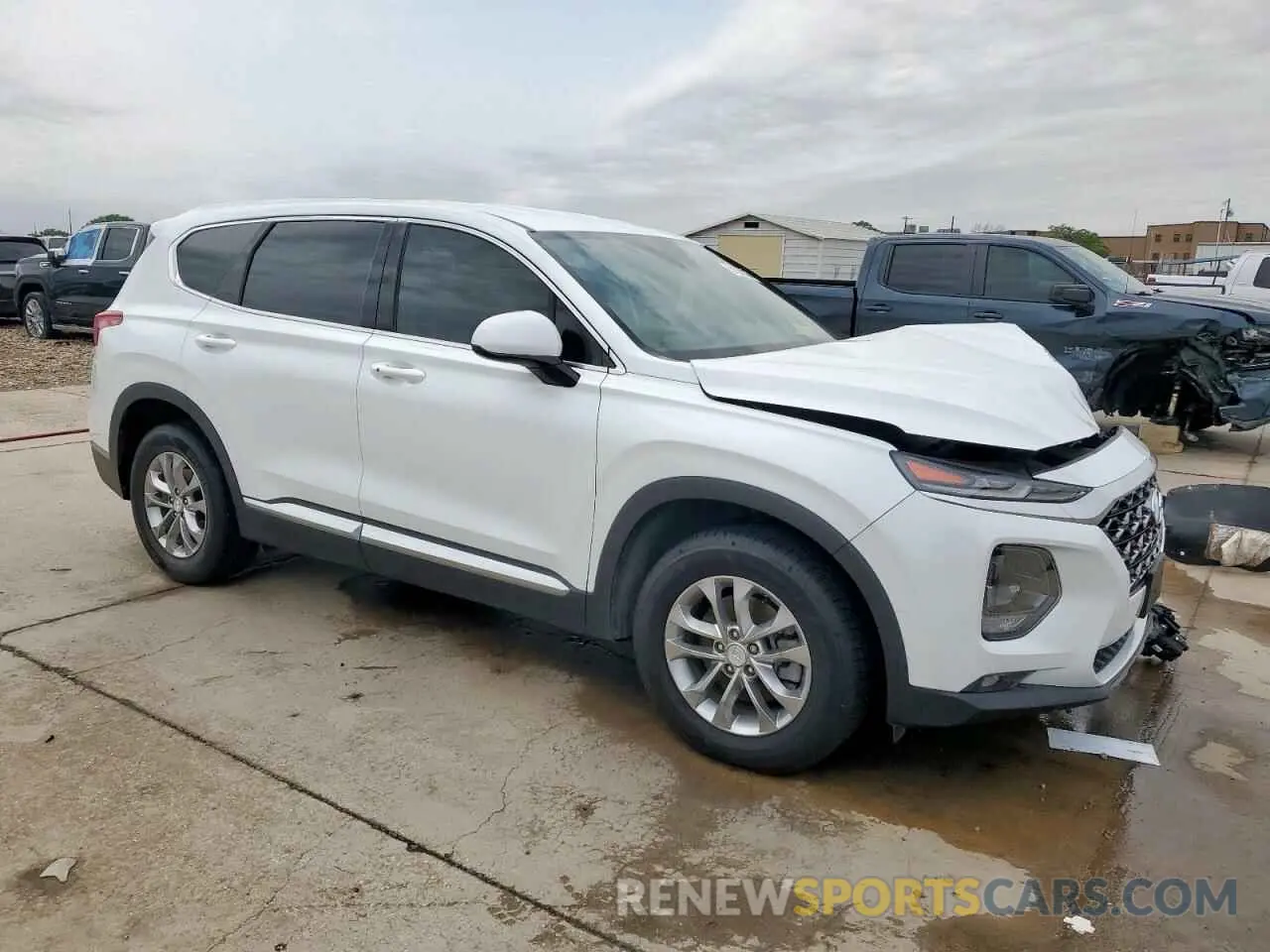 4 Photograph of a damaged car 5NMS33AD9KH110180 HYUNDAI SANTA FE 2019