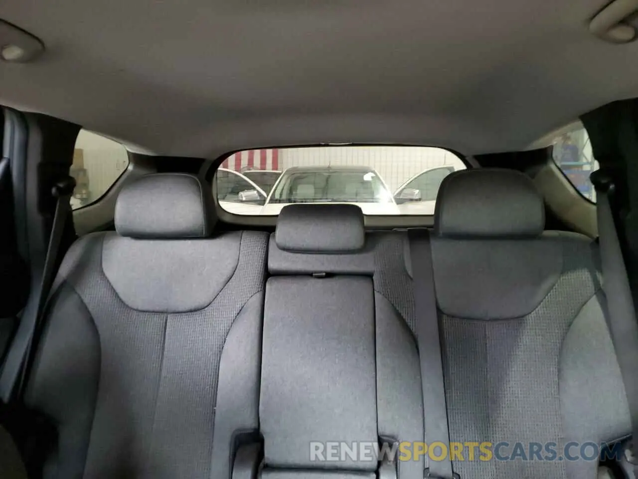 10 Photograph of a damaged car 5NMS33ADXKH001260 HYUNDAI SANTA FE 2019