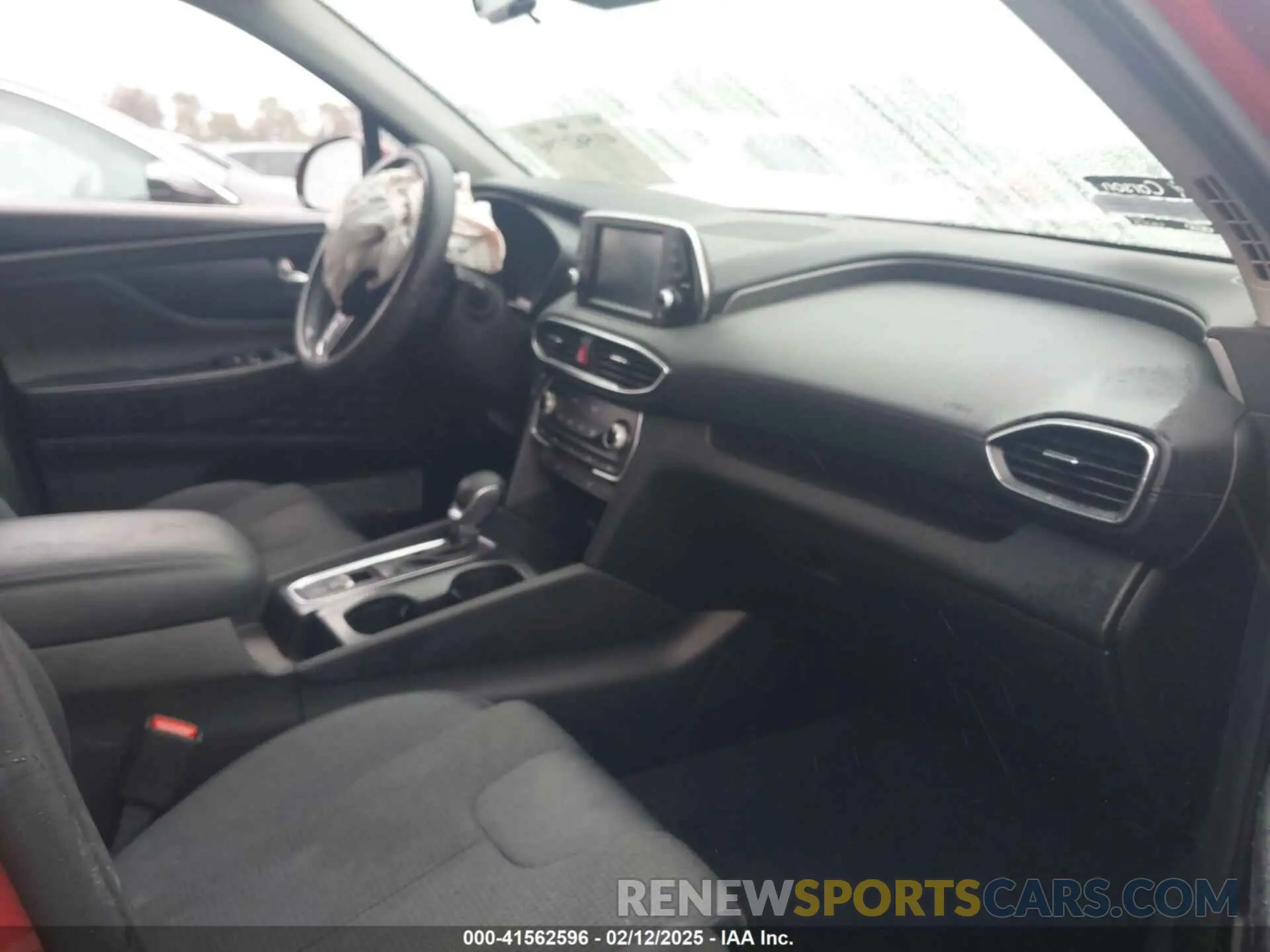5 Photograph of a damaged car 5NMS33ADXKH011139 HYUNDAI SANTA FE 2019