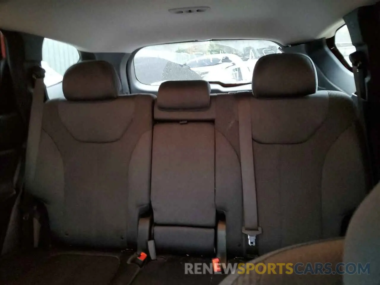 10 Photograph of a damaged car 5NMS33ADXKH021346 HYUNDAI SANTA FE 2019