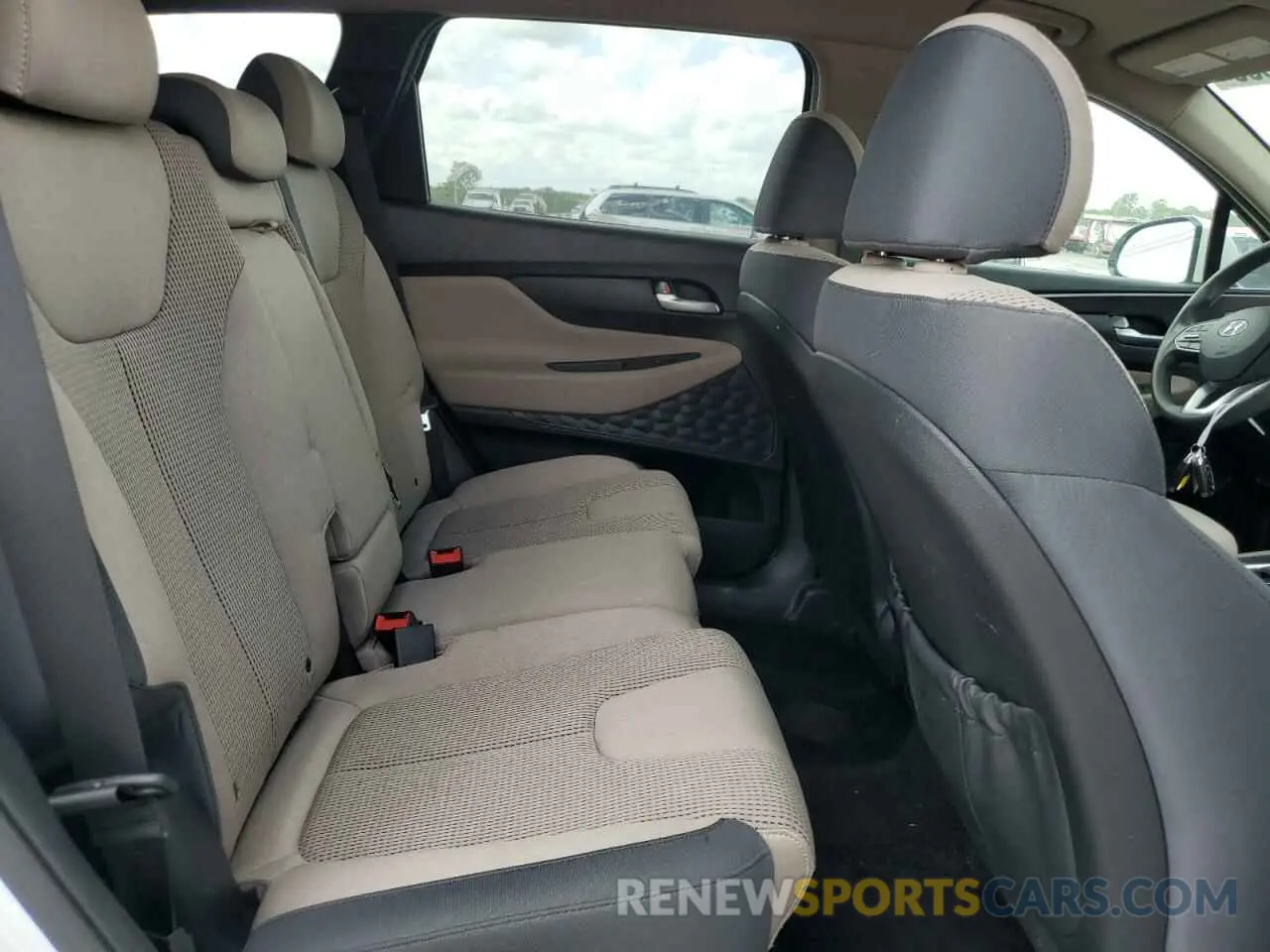 11 Photograph of a damaged car 5NMS33ADXKH048739 HYUNDAI SANTA FE 2019