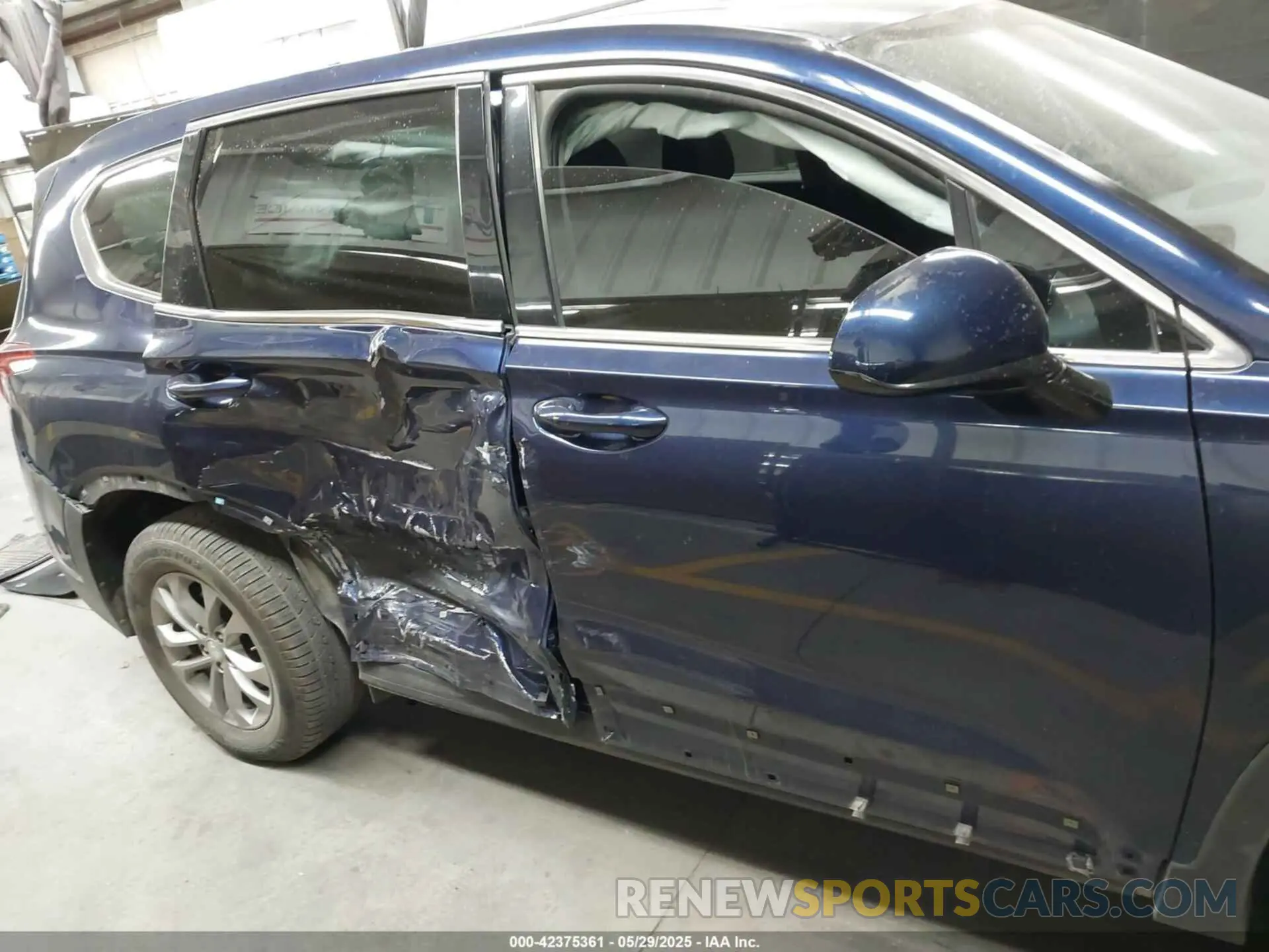 13 Photograph of a damaged car 5NMS33ADXKH088206 HYUNDAI SANTA FE 2019