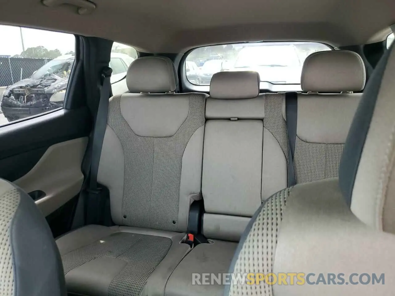 10 Photograph of a damaged car 5NMS33ADXKH092904 HYUNDAI SANTA FE 2019
