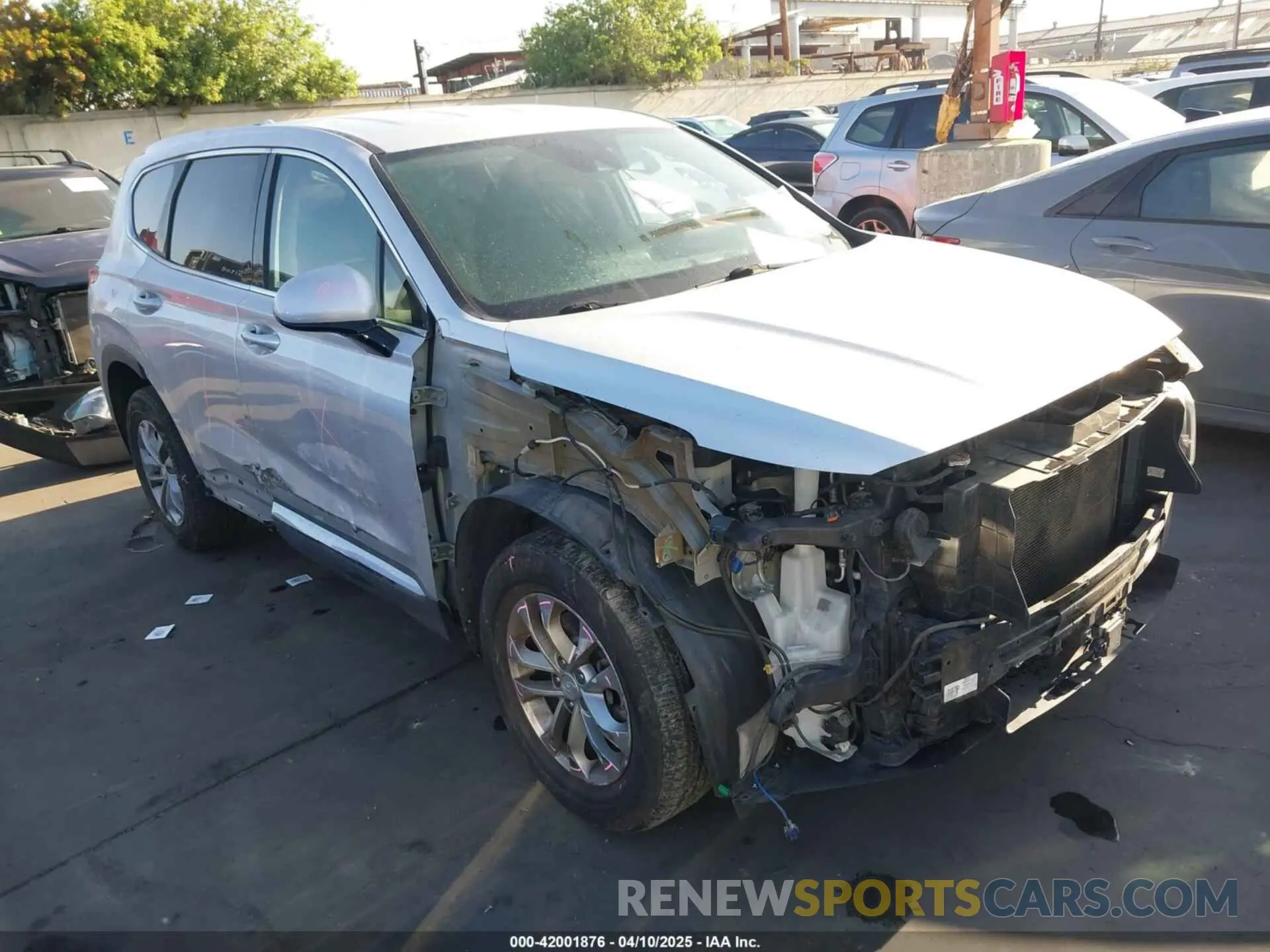 1 Photograph of a damaged car 5NMS3CAD0KH009349 HYUNDAI SANTA FE 2019