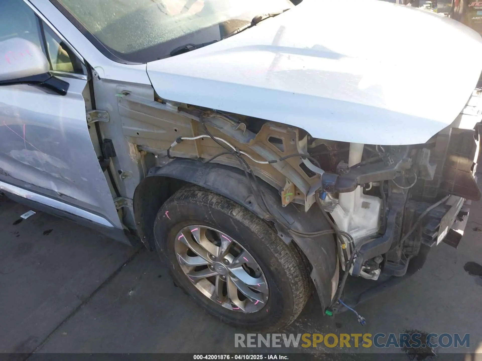 18 Photograph of a damaged car 5NMS3CAD0KH009349 HYUNDAI SANTA FE 2019