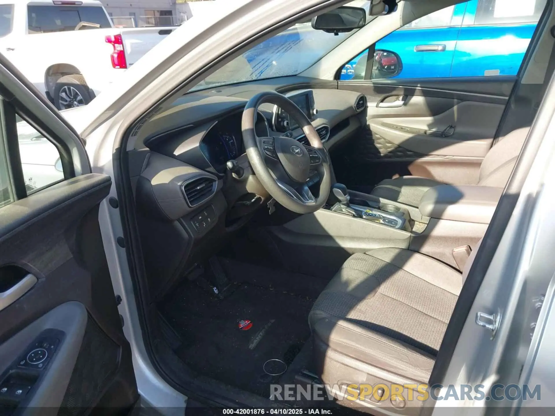19 Photograph of a damaged car 5NMS3CAD0KH009349 HYUNDAI SANTA FE 2019