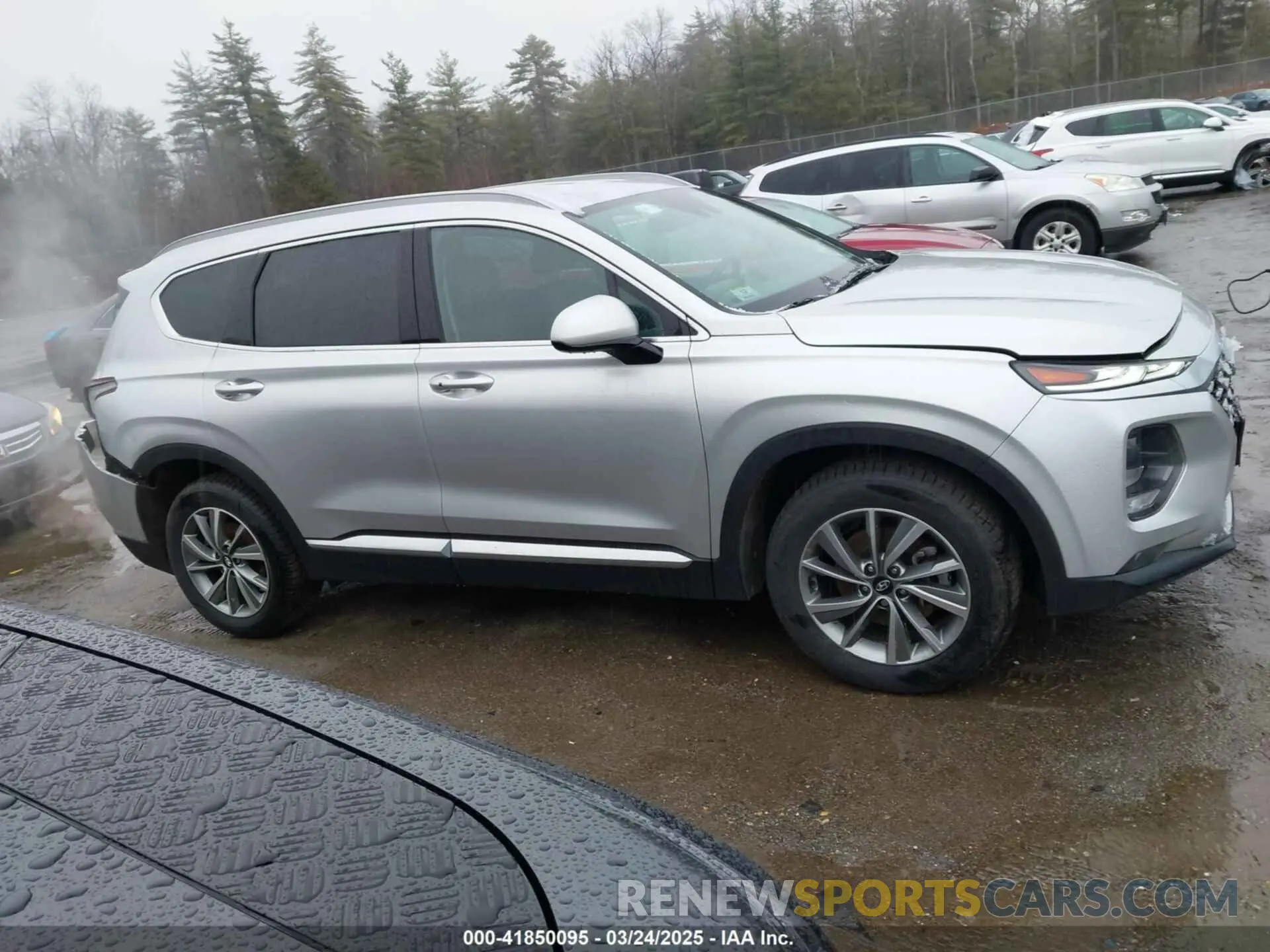 13 Photograph of a damaged car 5NMS3CAD0KH023977 HYUNDAI SANTA FE 2019