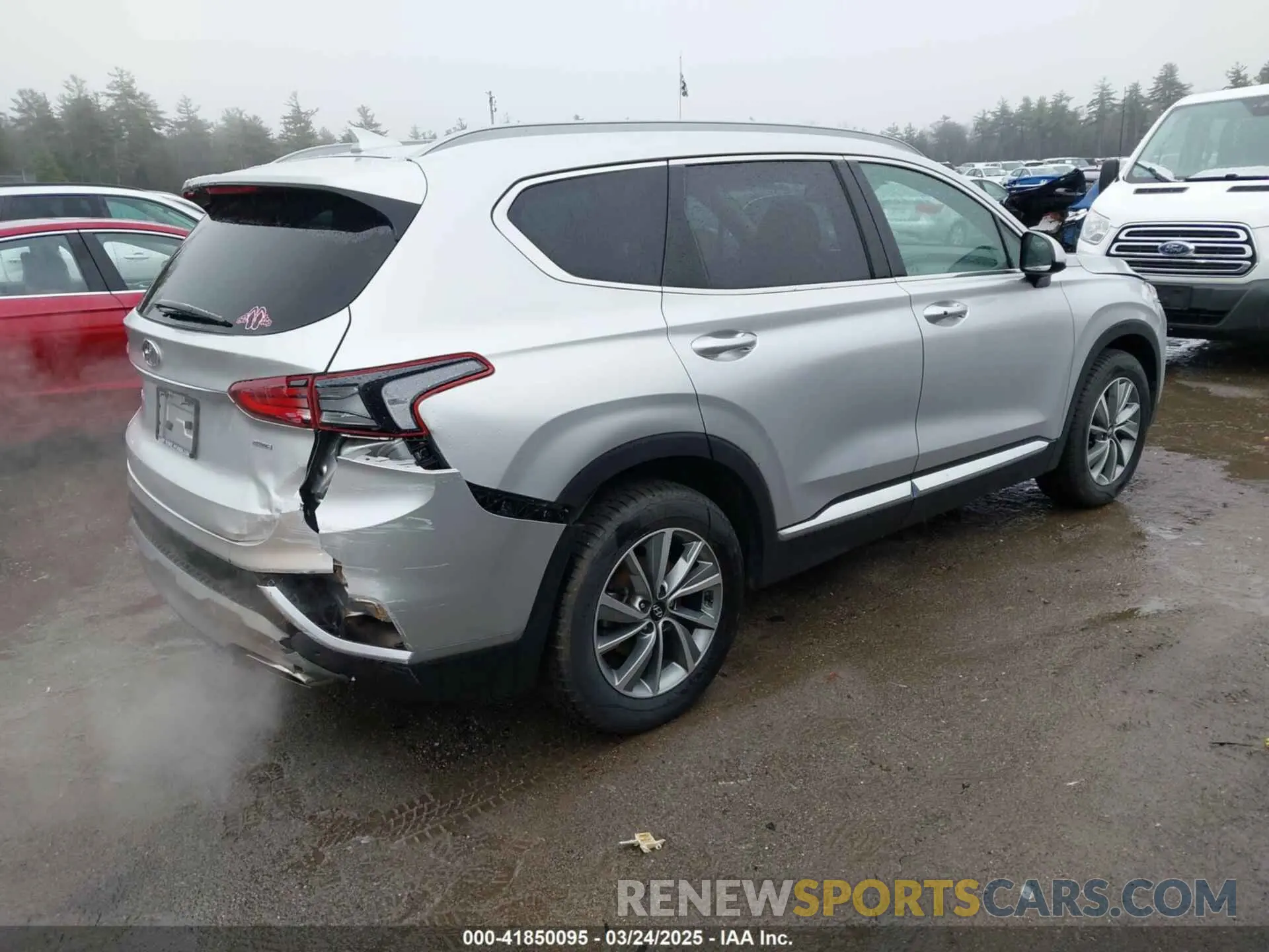 4 Photograph of a damaged car 5NMS3CAD0KH023977 HYUNDAI SANTA FE 2019