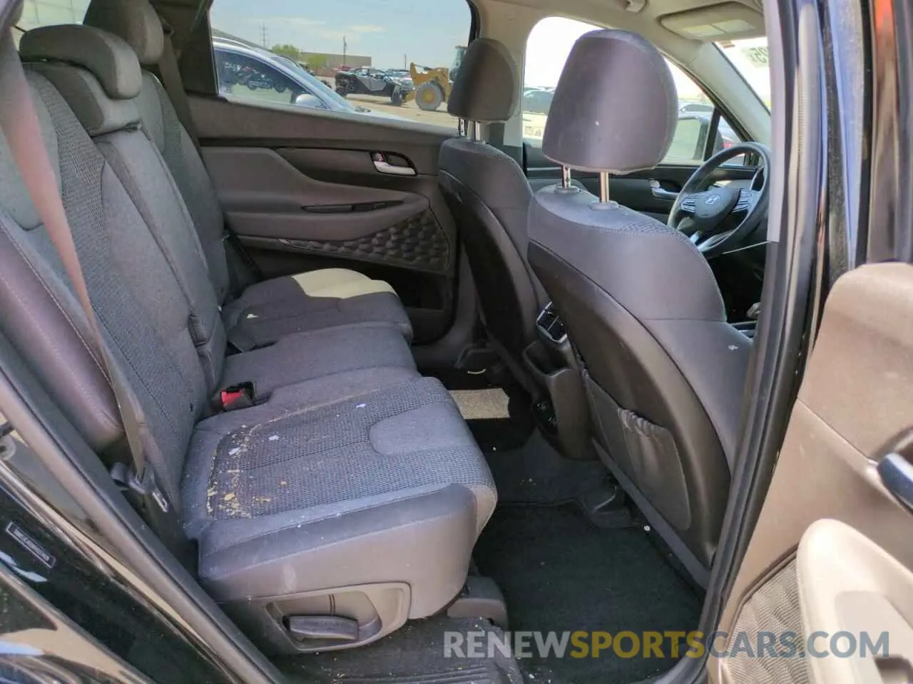 11 Photograph of a damaged car 5NMS3CAD0KH037409 HYUNDAI SANTA FE 2019