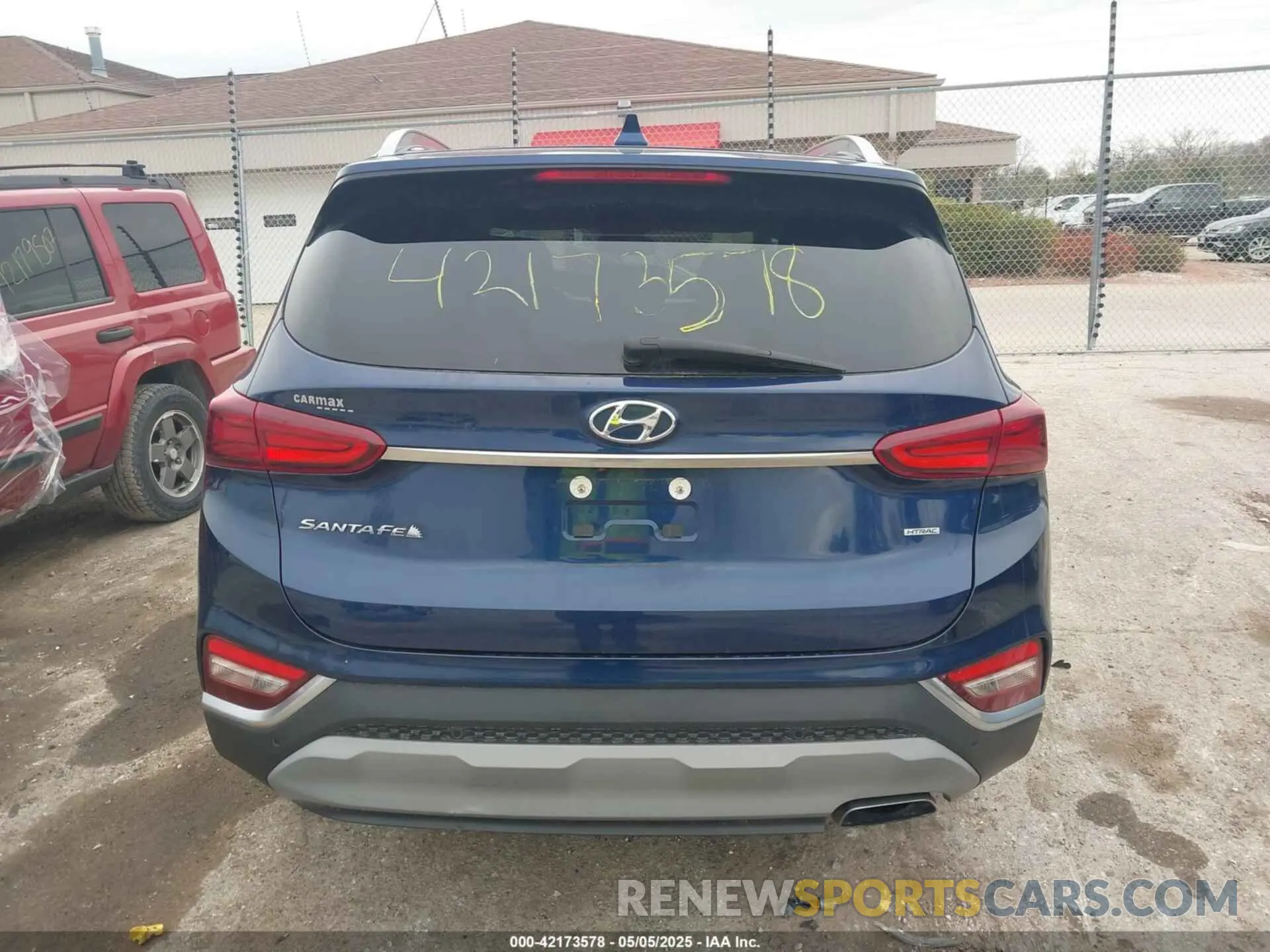 16 Photograph of a damaged car 5NMS3CAD0KH055120 HYUNDAI SANTA FE 2019