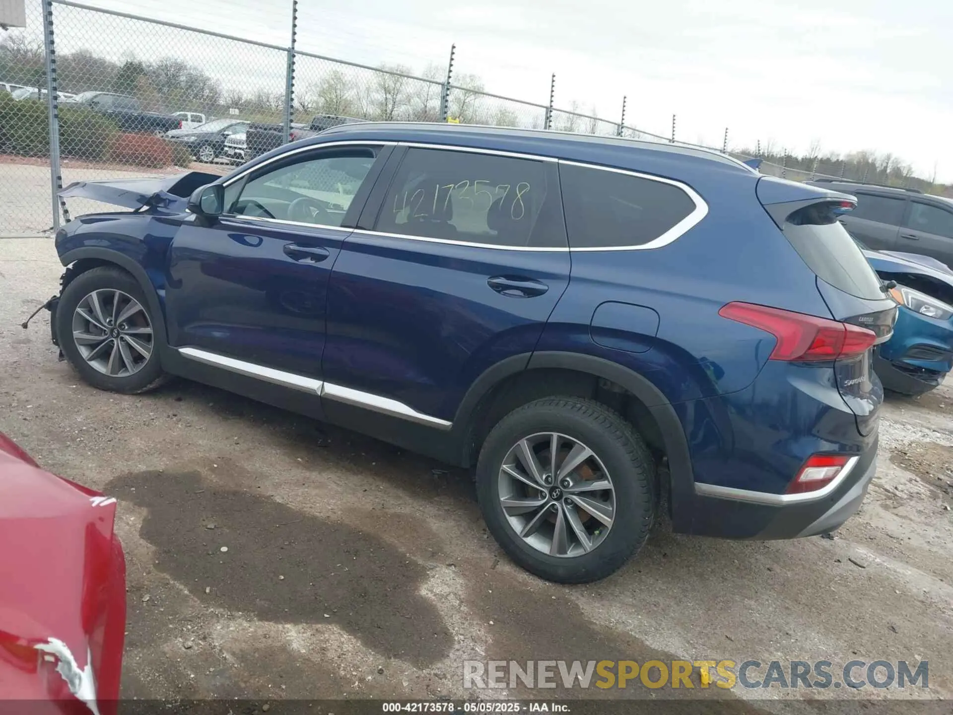 3 Photograph of a damaged car 5NMS3CAD0KH055120 HYUNDAI SANTA FE 2019