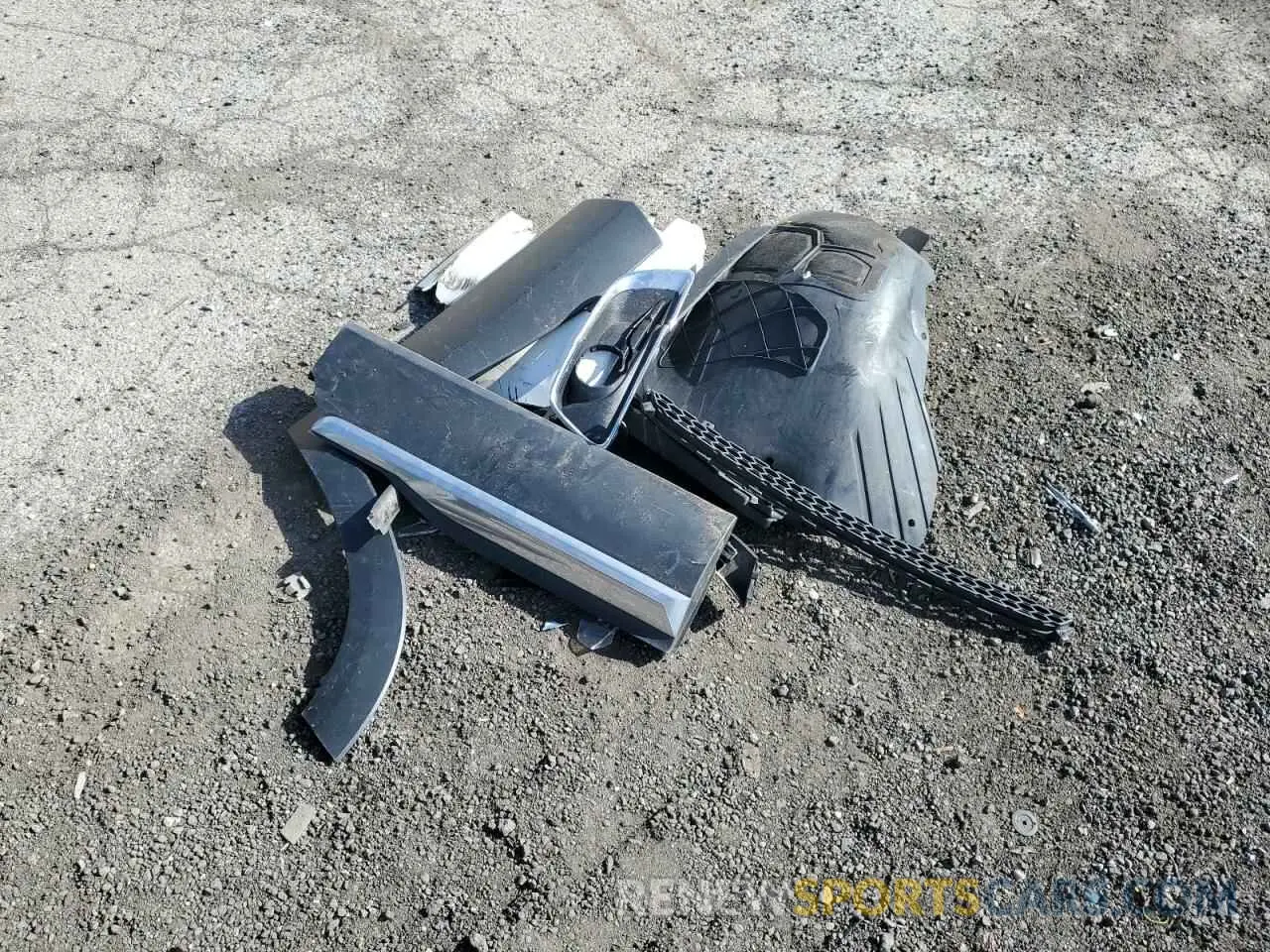 13 Photograph of a damaged car 5NMS3CAD0KH057238 HYUNDAI SANTA FE 2019