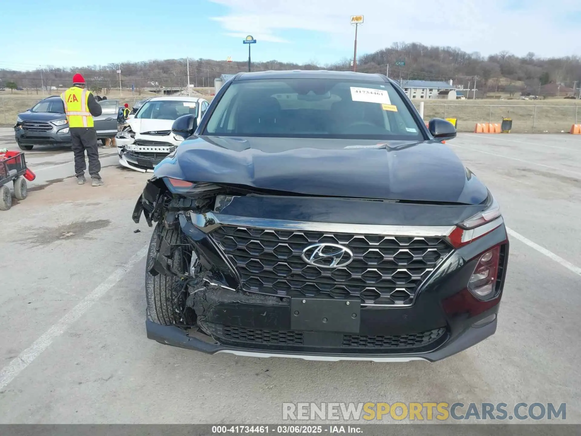 12 Photograph of a damaged car 5NMS3CAD0KH105045 HYUNDAI SANTA FE 2019