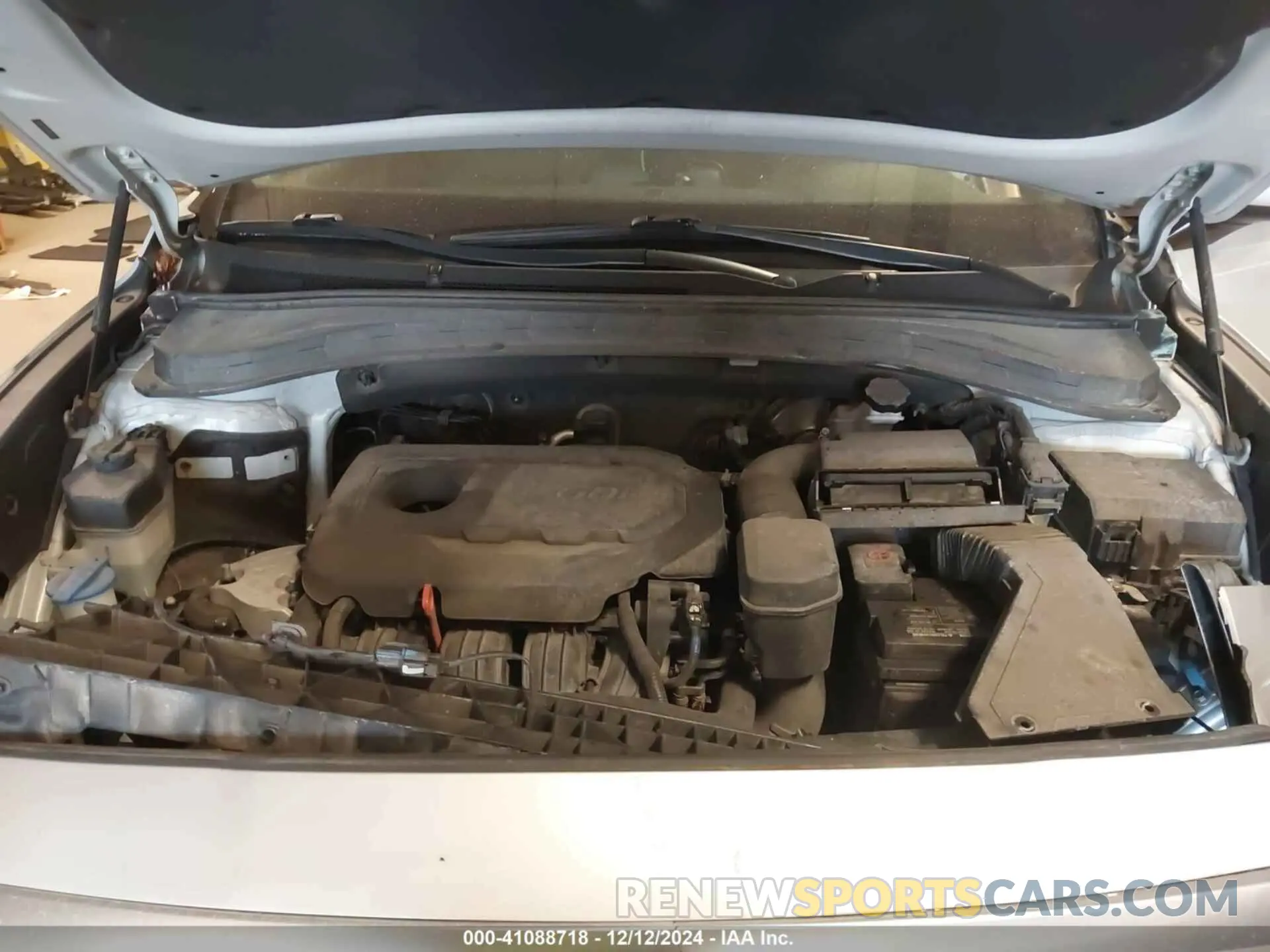 10 Photograph of a damaged car 5NMS3CAD3KH006333 HYUNDAI SANTA FE 2019