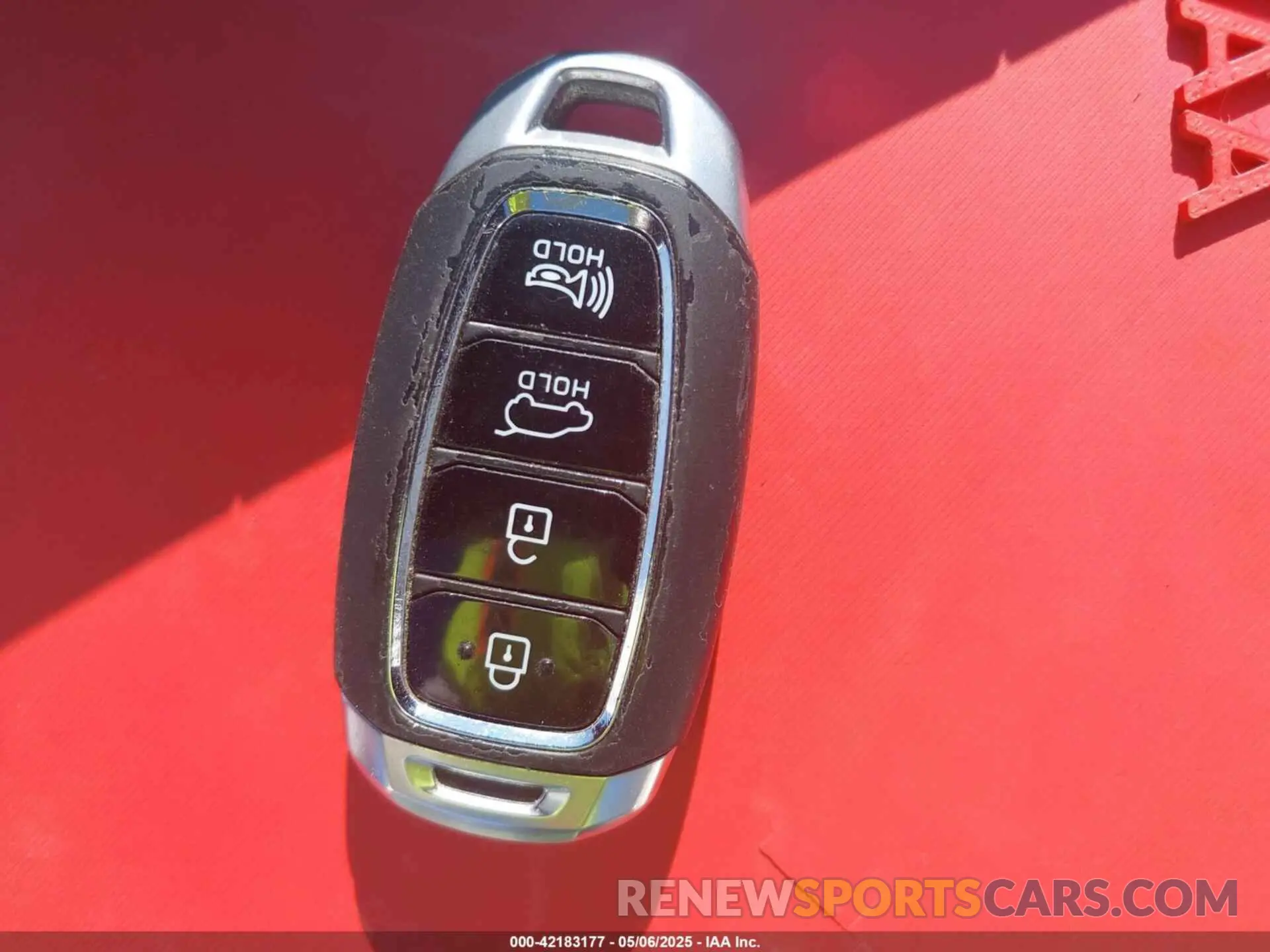 11 Photograph of a damaged car 5NMS3CAD3KH074132 HYUNDAI SANTA FE 2019