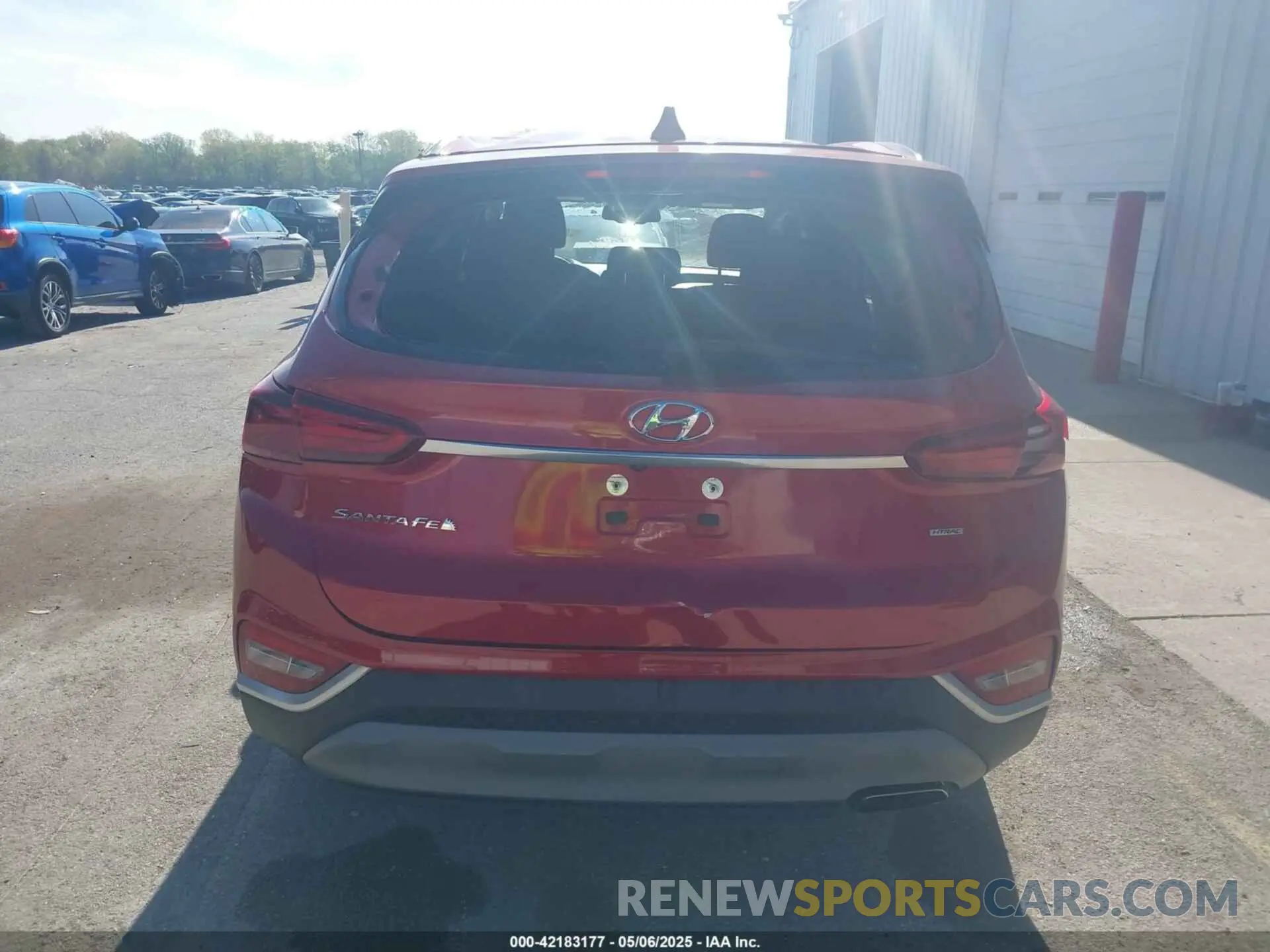 17 Photograph of a damaged car 5NMS3CAD3KH074132 HYUNDAI SANTA FE 2019