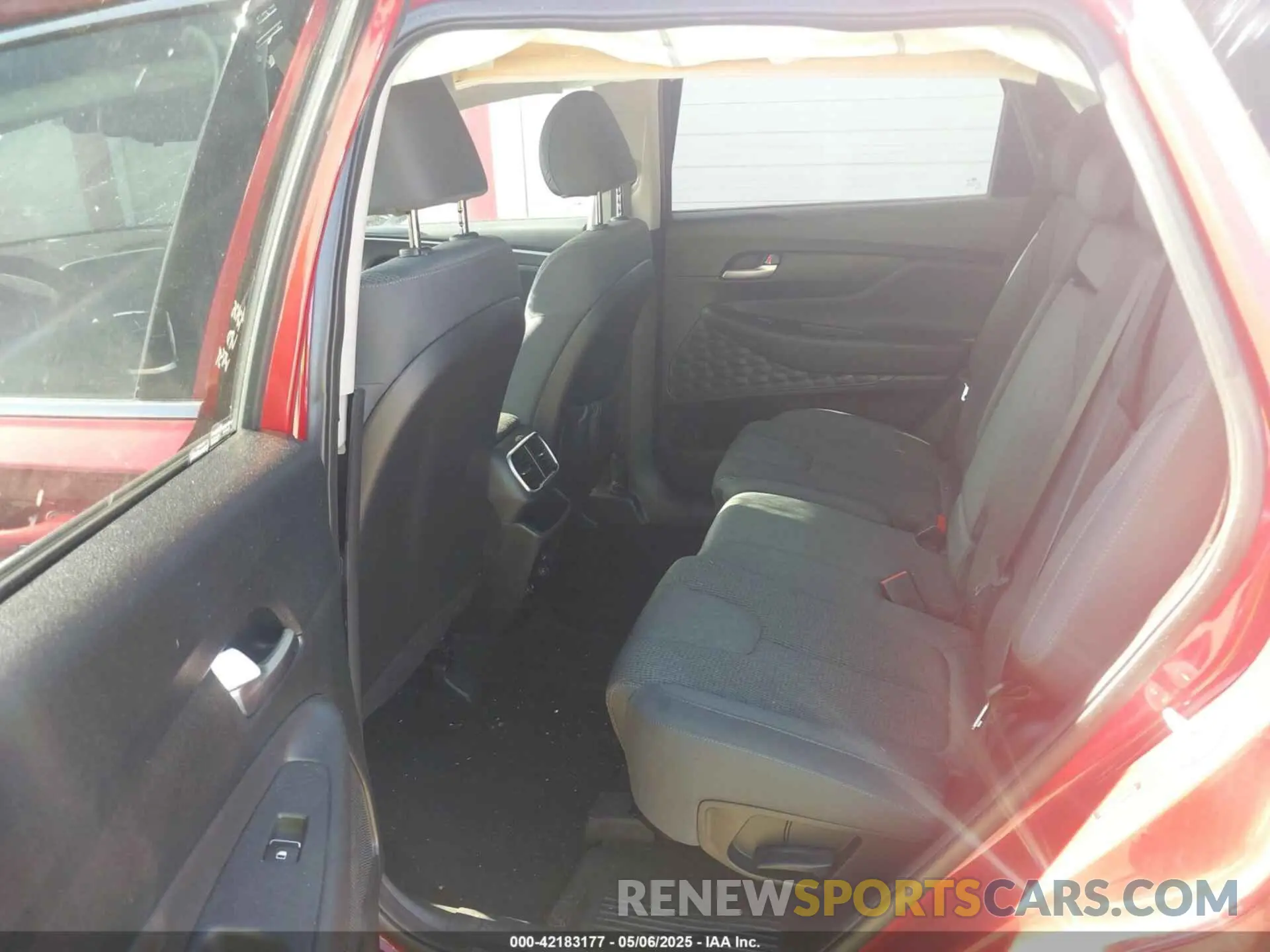 8 Photograph of a damaged car 5NMS3CAD3KH074132 HYUNDAI SANTA FE 2019