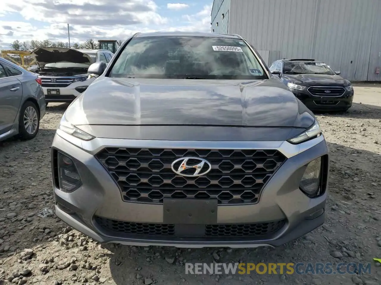 5 Photograph of a damaged car 5NMS3CAD3KH136001 HYUNDAI SANTA FE 2019