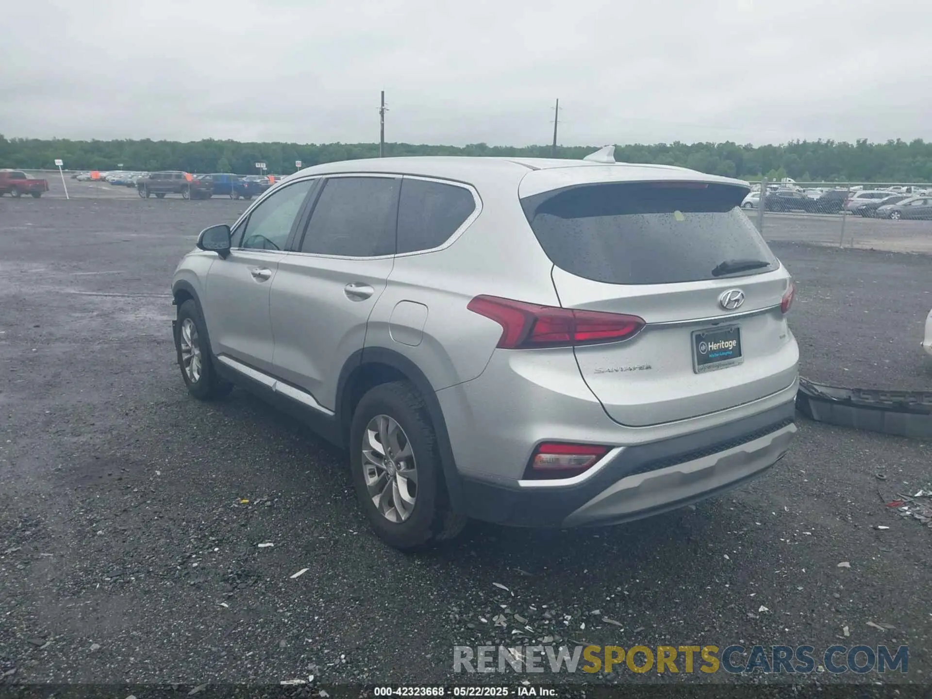 3 Photograph of a damaged car 5NMS3CAD3KH136340 HYUNDAI SANTA FE 2019