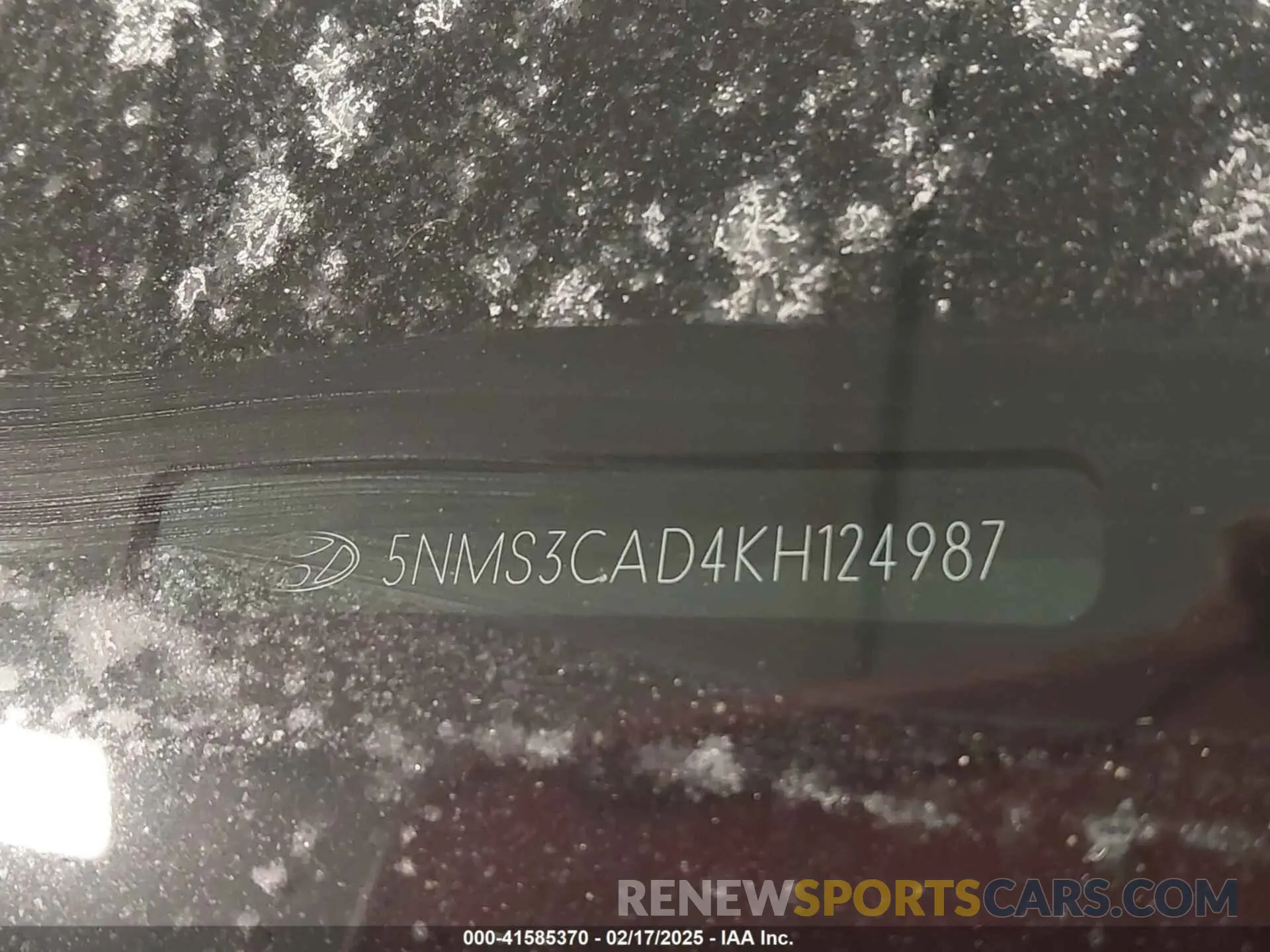 9 Photograph of a damaged car 5NMS3CAD4KH124987 HYUNDAI SANTA FE 2019