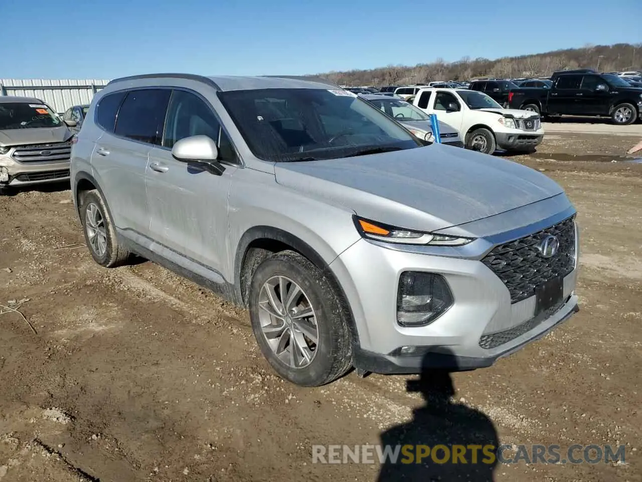 4 Photograph of a damaged car 5NMS3CAD5KH029435 HYUNDAI SANTA FE 2019