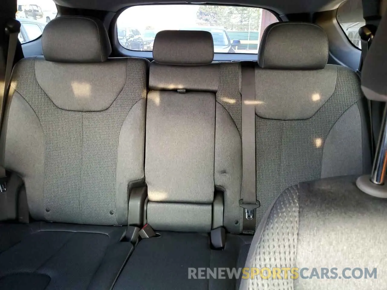 10 Photograph of a damaged car 5NMS3CAD6KH091927 HYUNDAI SANTA FE 2019