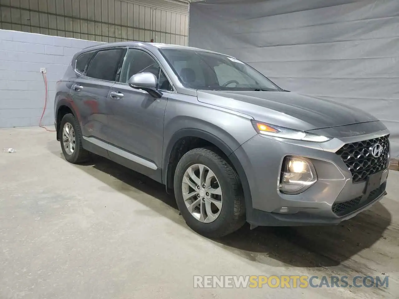 4 Photograph of a damaged car 5NMS3CAD6KH128488 HYUNDAI SANTA FE 2019