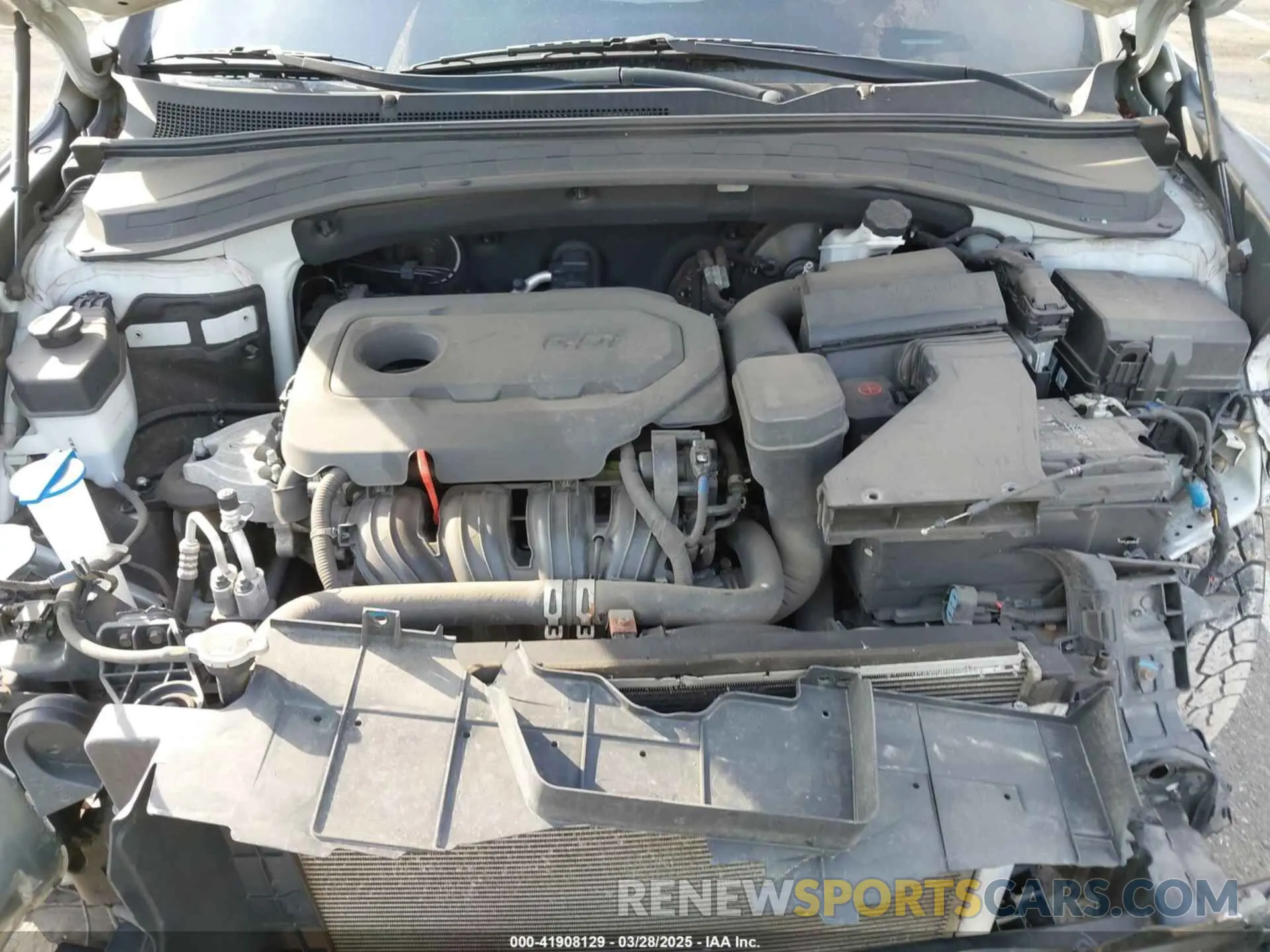 10 Photograph of a damaged car 5NMS3CAD9KH064284 HYUNDAI SANTA FE 2019