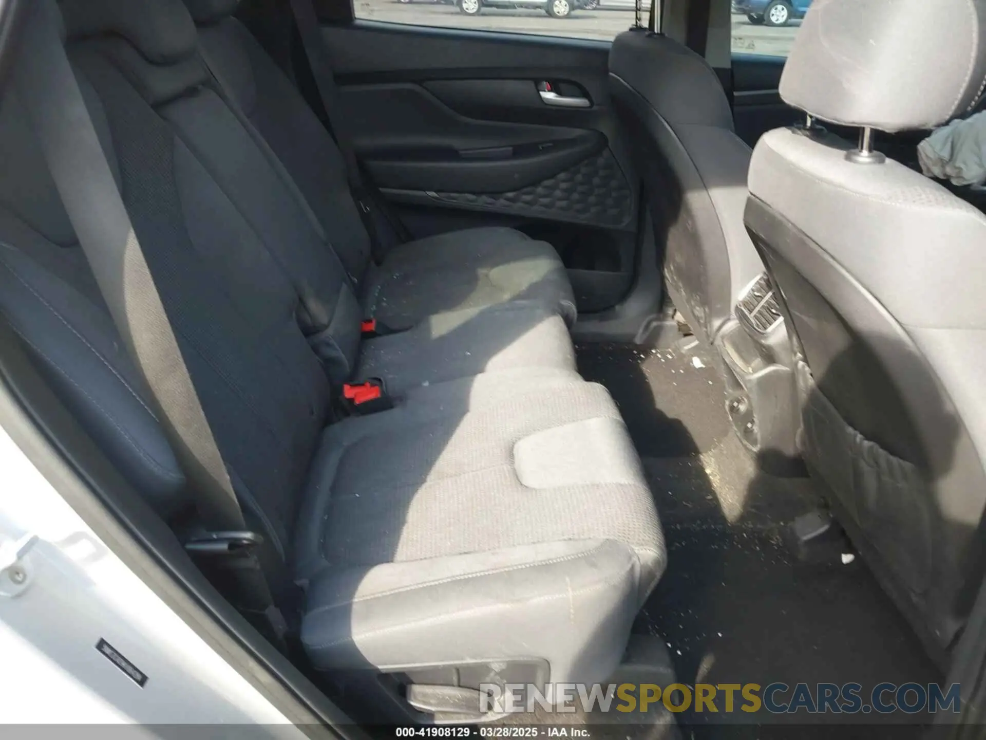 8 Photograph of a damaged car 5NMS3CAD9KH064284 HYUNDAI SANTA FE 2019