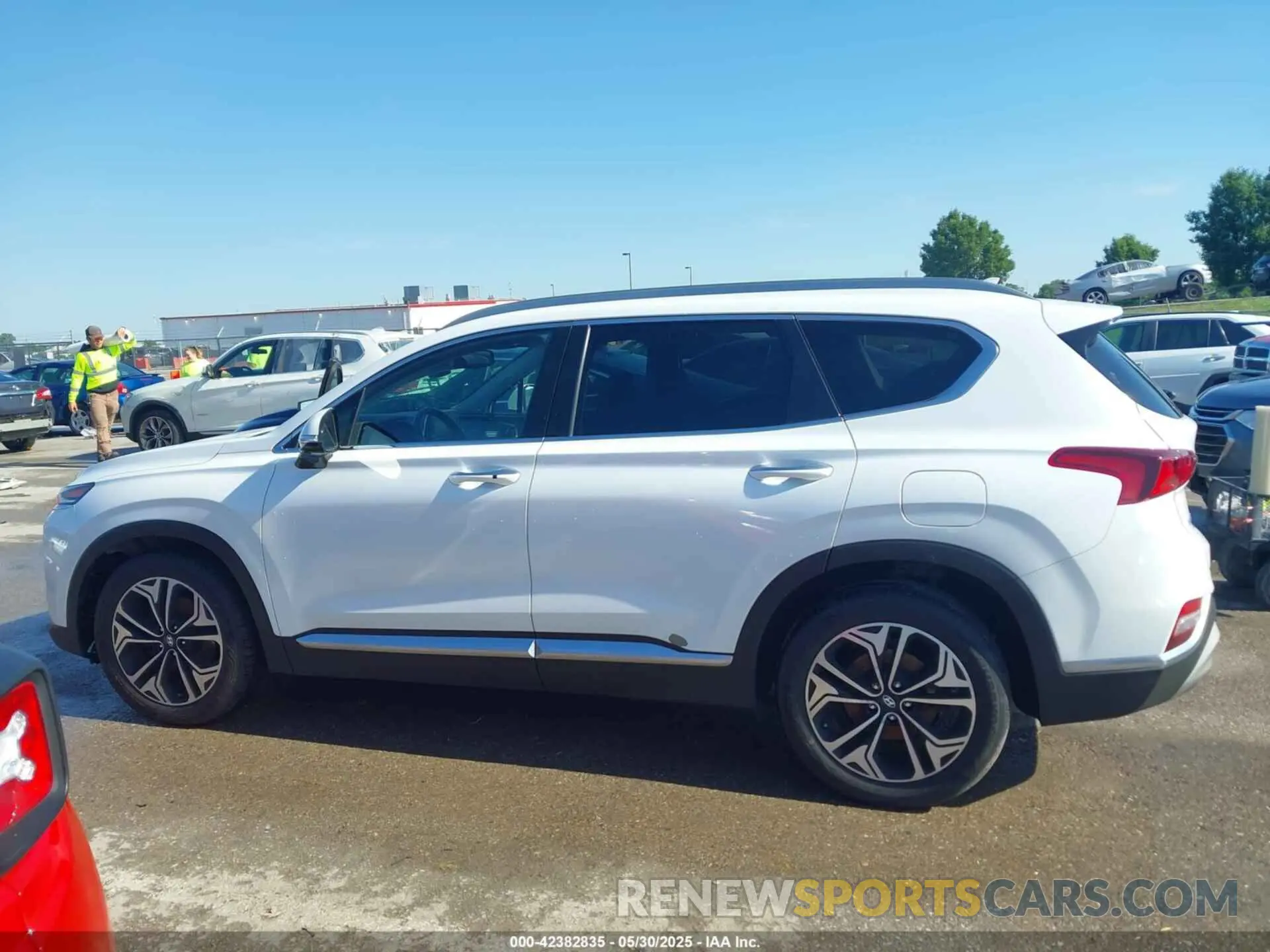 14 Photograph of a damaged car 5NMS53AA0KH023073 HYUNDAI SANTA FE 2019