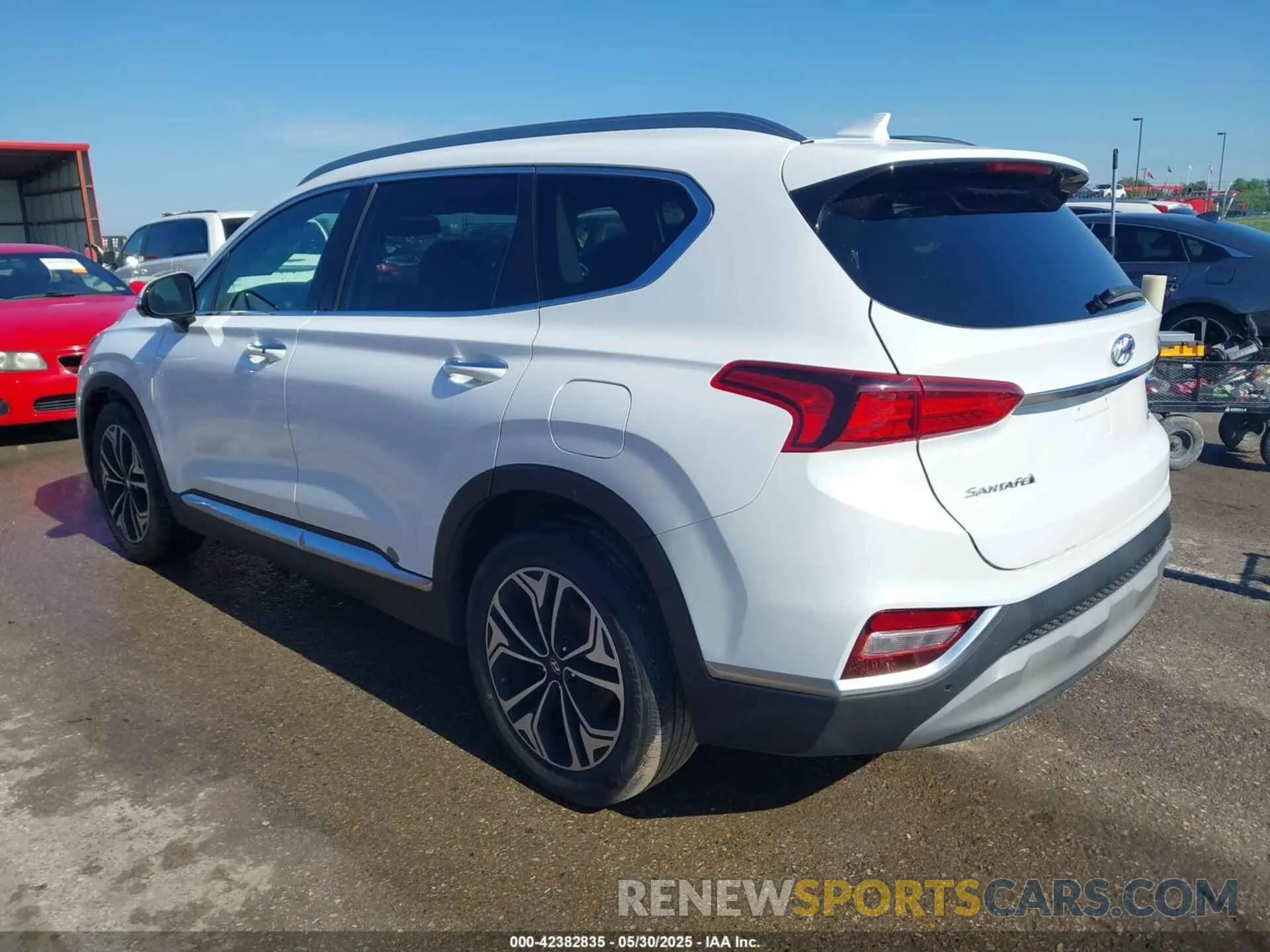 3 Photograph of a damaged car 5NMS53AA0KH023073 HYUNDAI SANTA FE 2019