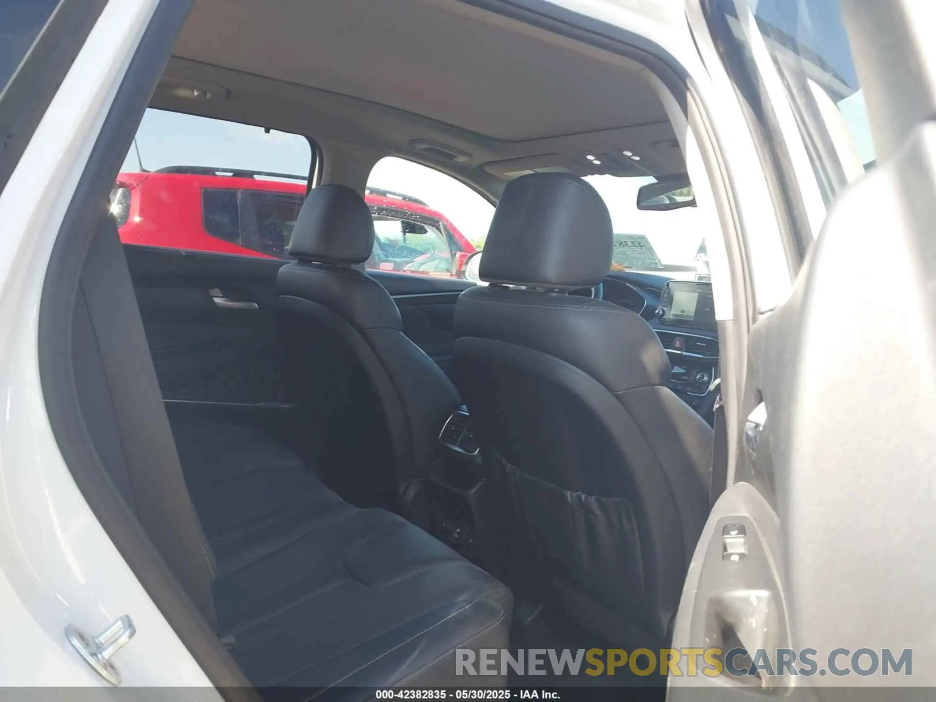 8 Photograph of a damaged car 5NMS53AA0KH023073 HYUNDAI SANTA FE 2019