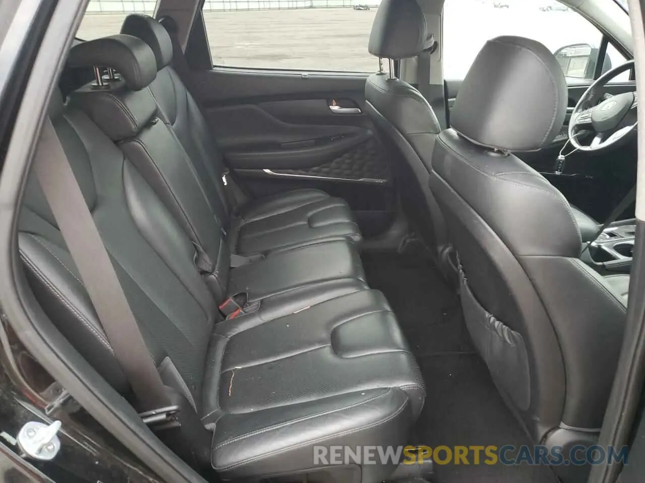 11 Photograph of a damaged car 5NMS53AA0KH111492 HYUNDAI SANTA FE 2019