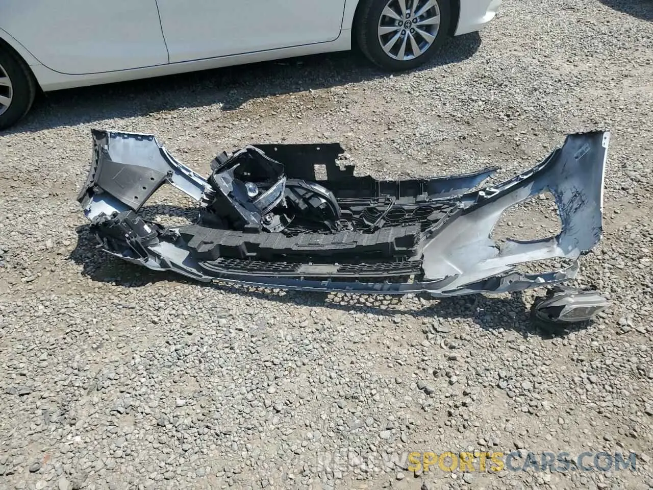 13 Photograph of a damaged car 5NMS53AA1KH033837 HYUNDAI SANTA FE 2019