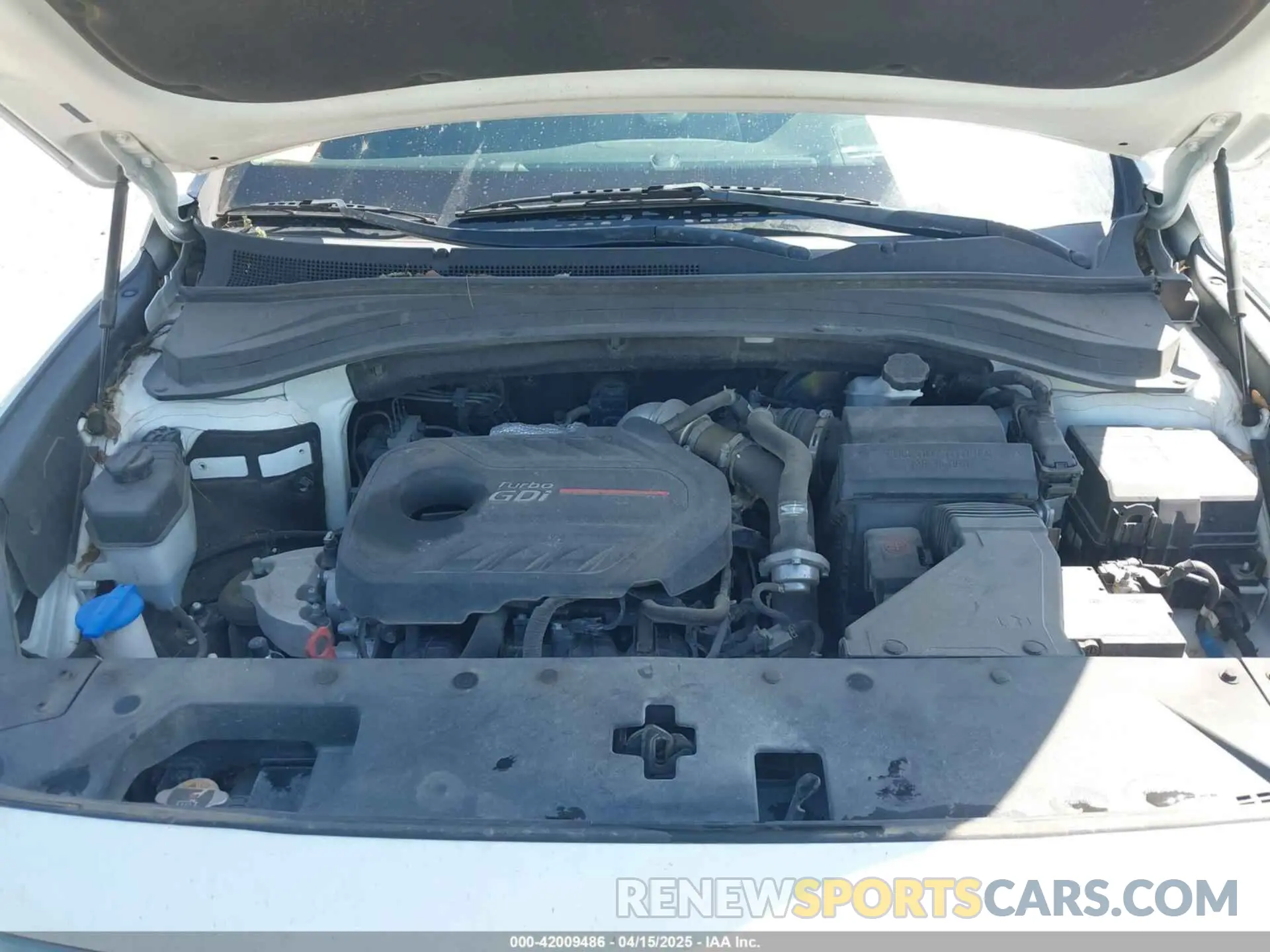 10 Photograph of a damaged car 5NMS53AA3KH015632 HYUNDAI SANTA FE 2019