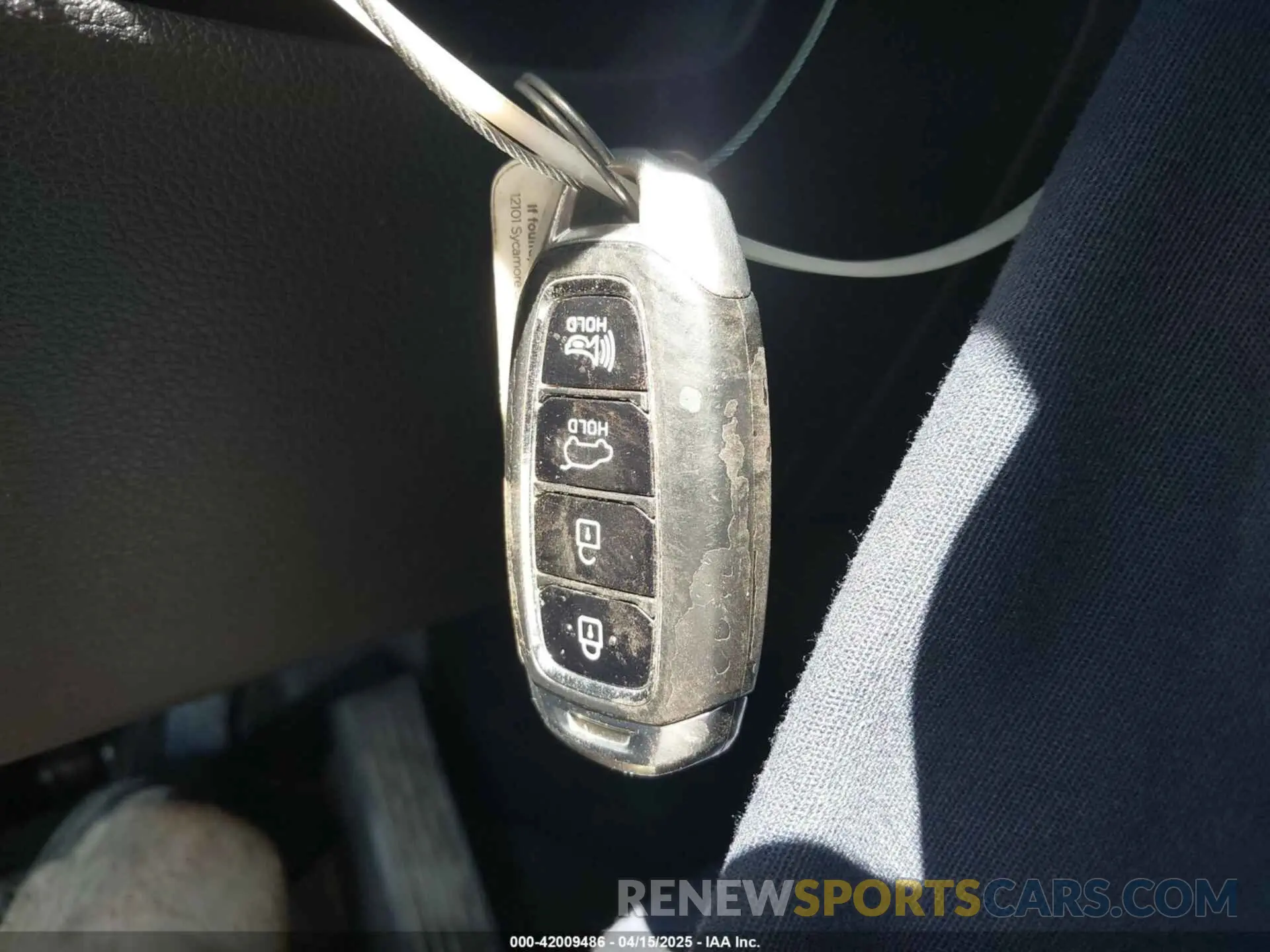 11 Photograph of a damaged car 5NMS53AA3KH015632 HYUNDAI SANTA FE 2019