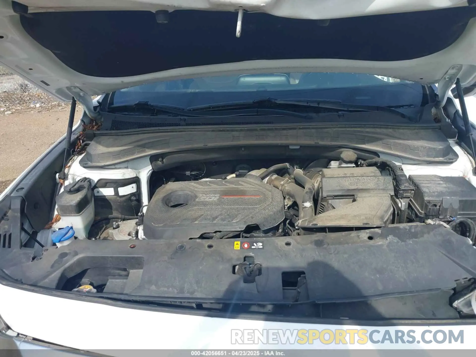 10 Photograph of a damaged car 5NMS53AA7KH052358 HYUNDAI SANTA FE 2019
