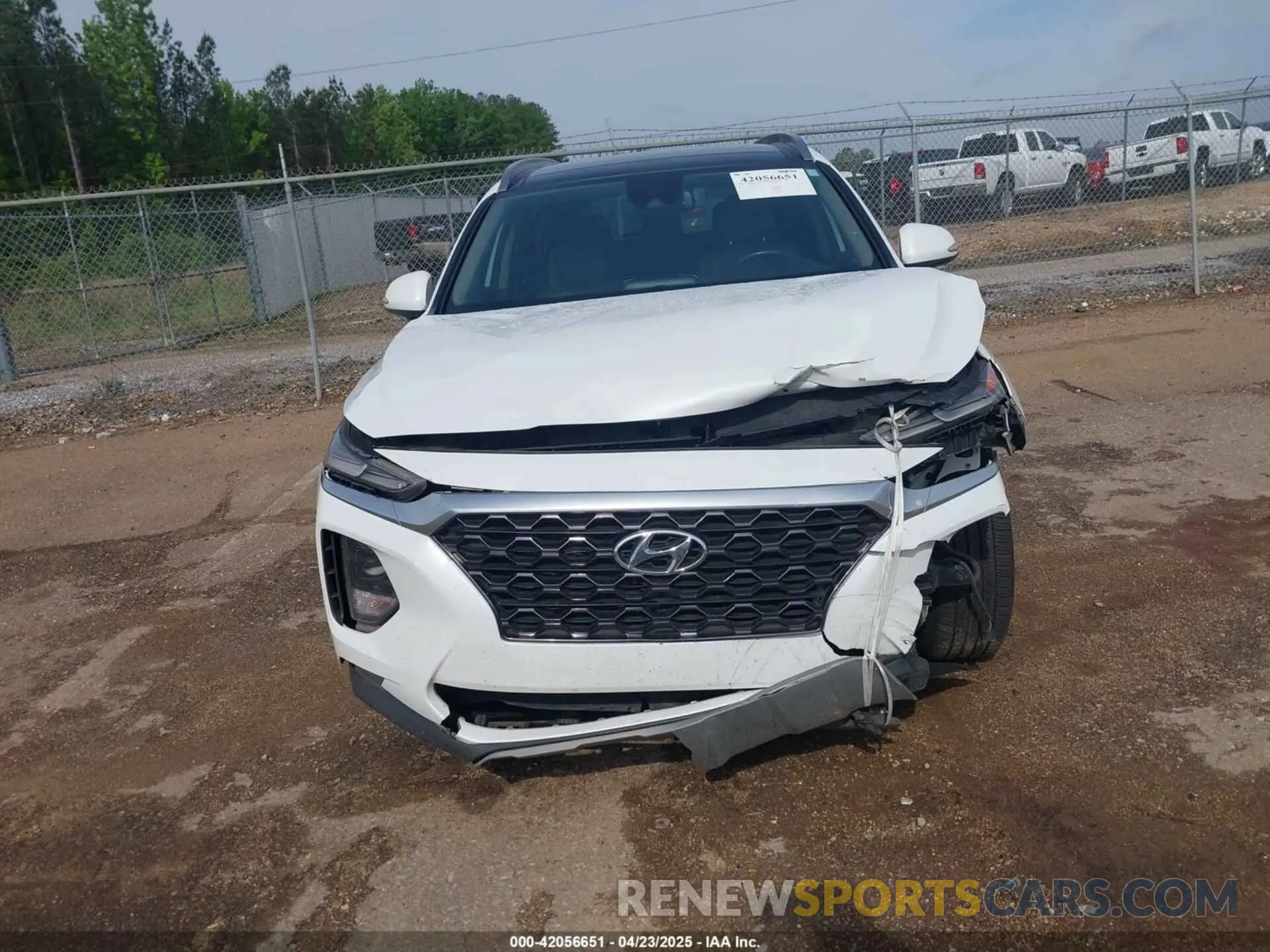 13 Photograph of a damaged car 5NMS53AA7KH052358 HYUNDAI SANTA FE 2019
