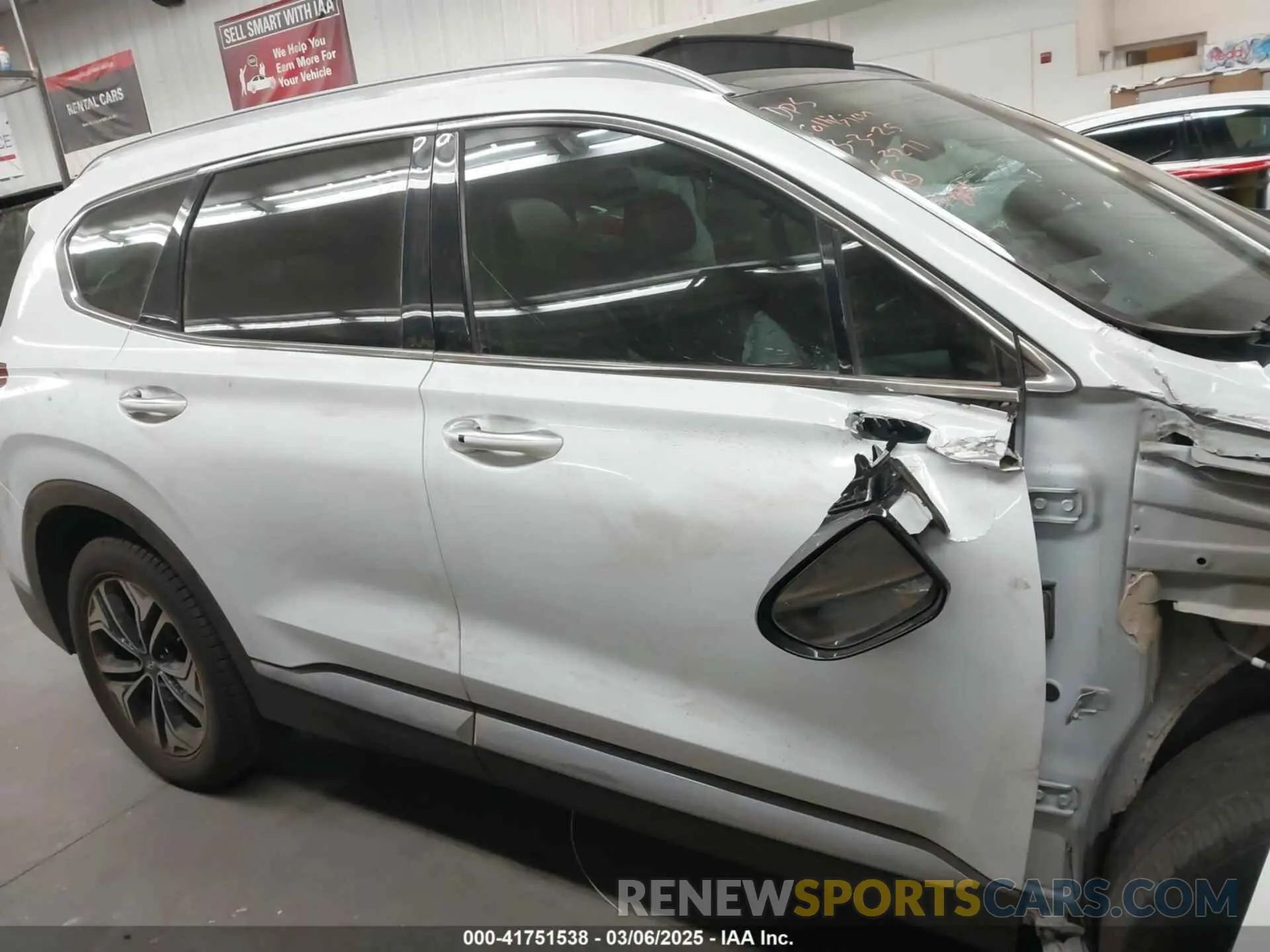 13 Photograph of a damaged car 5NMS53AA9KH013271 HYUNDAI SANTA FE 2019